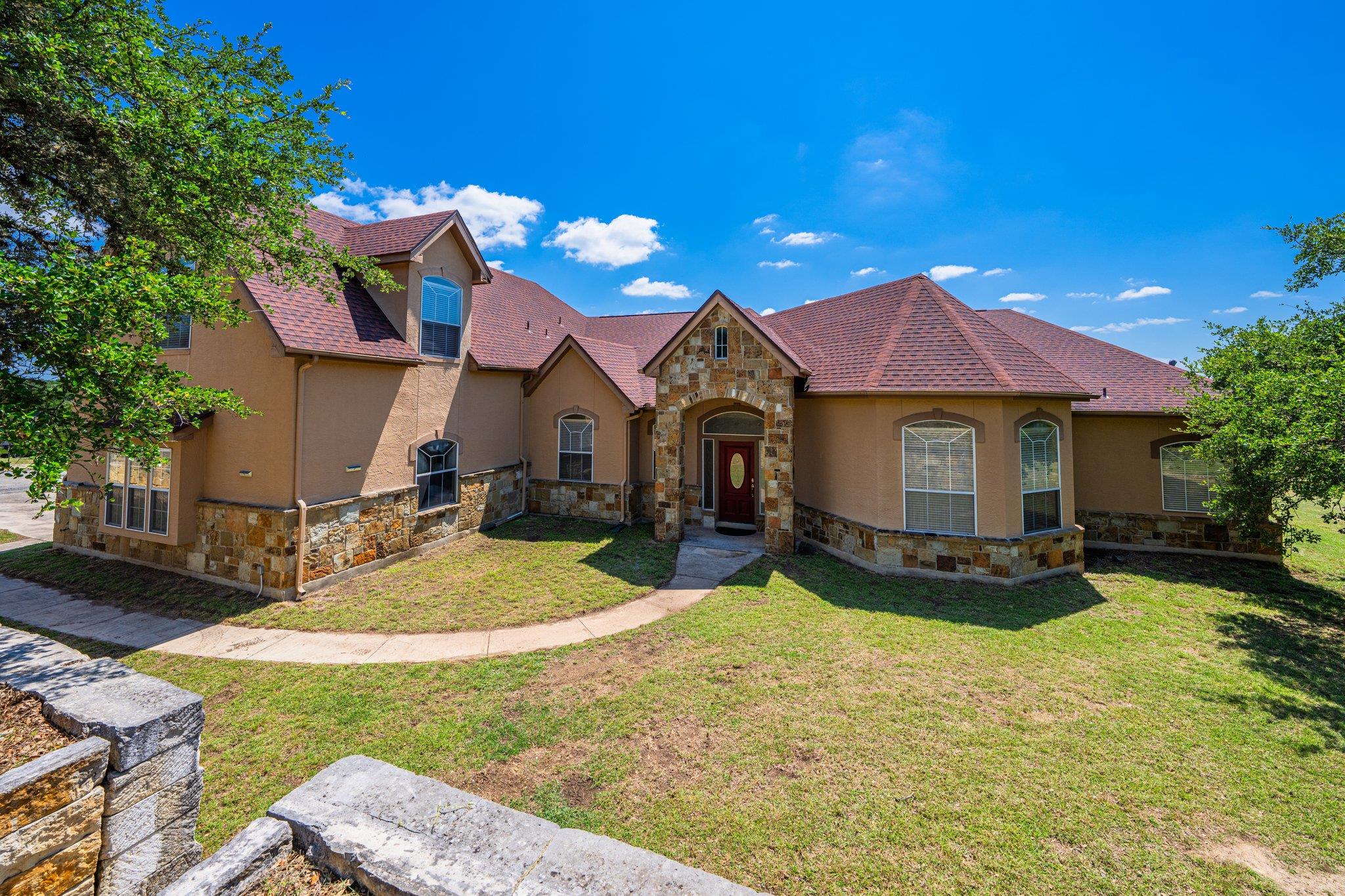 106 Mesquite Trl, Boerne, TX 78006