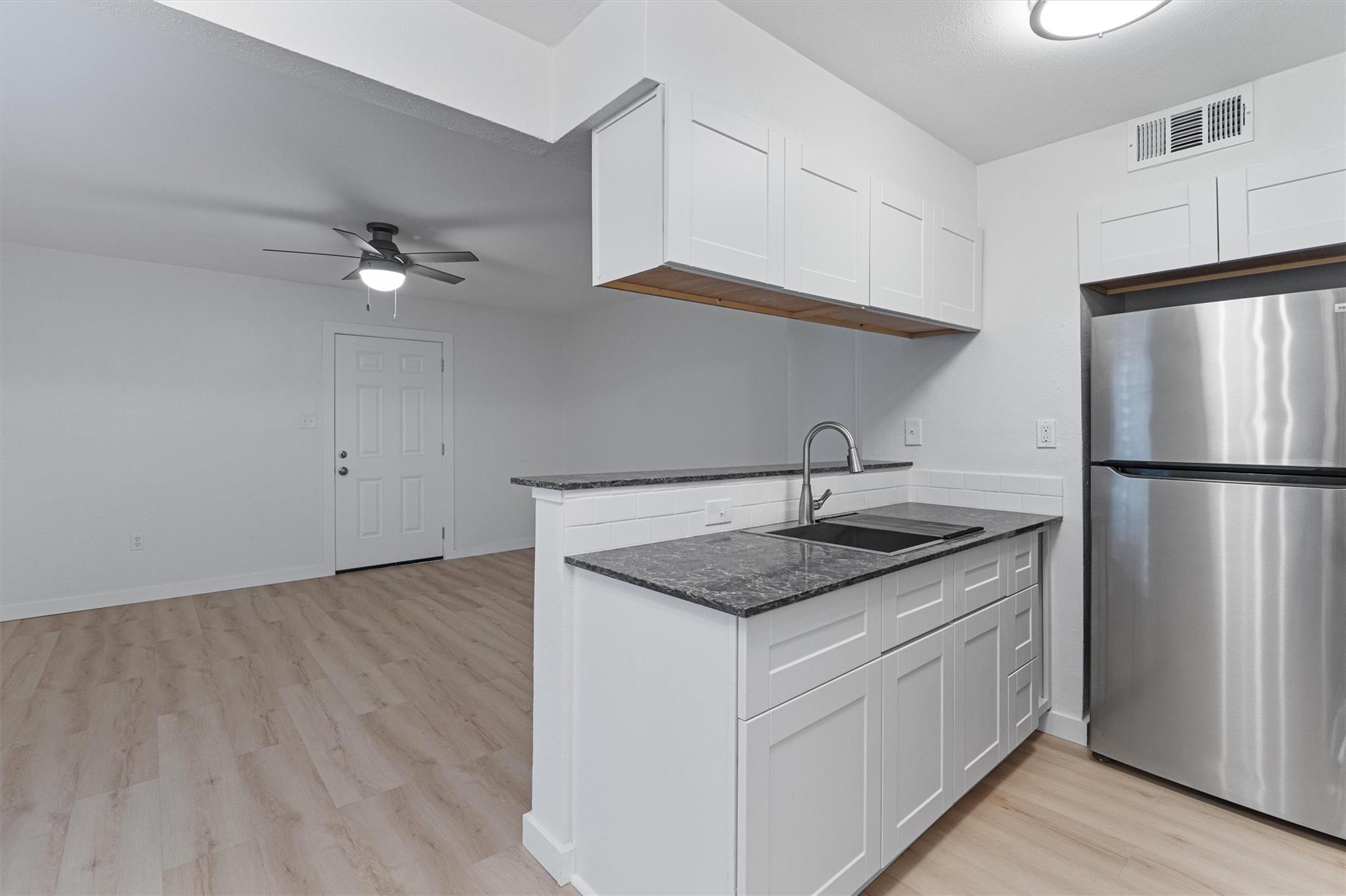 2501 Manor Cir # A, Austin, TX 78723