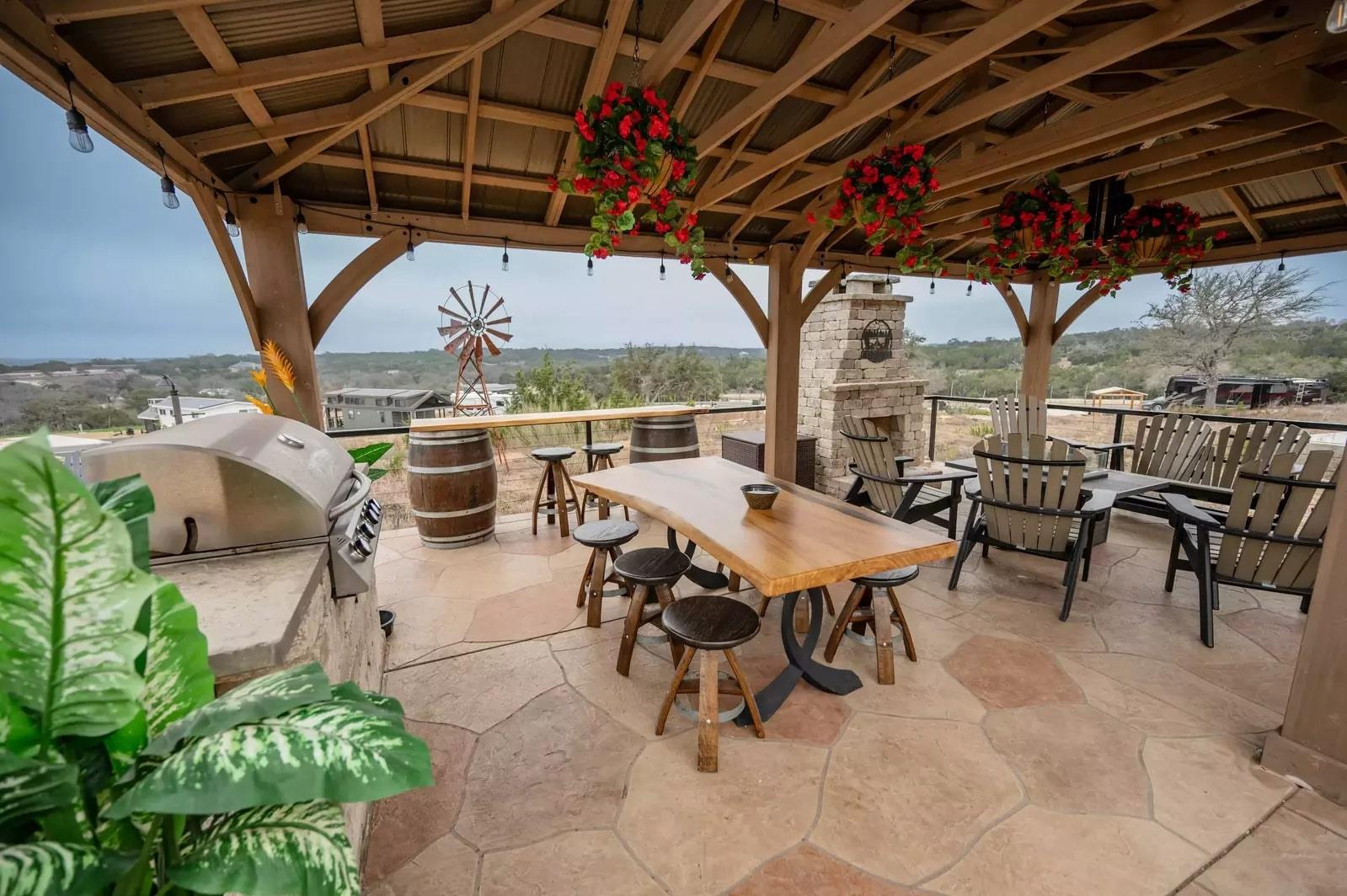 5386 Ranch Road 1376 Rd # 174, Fredericksburg, TX 78624