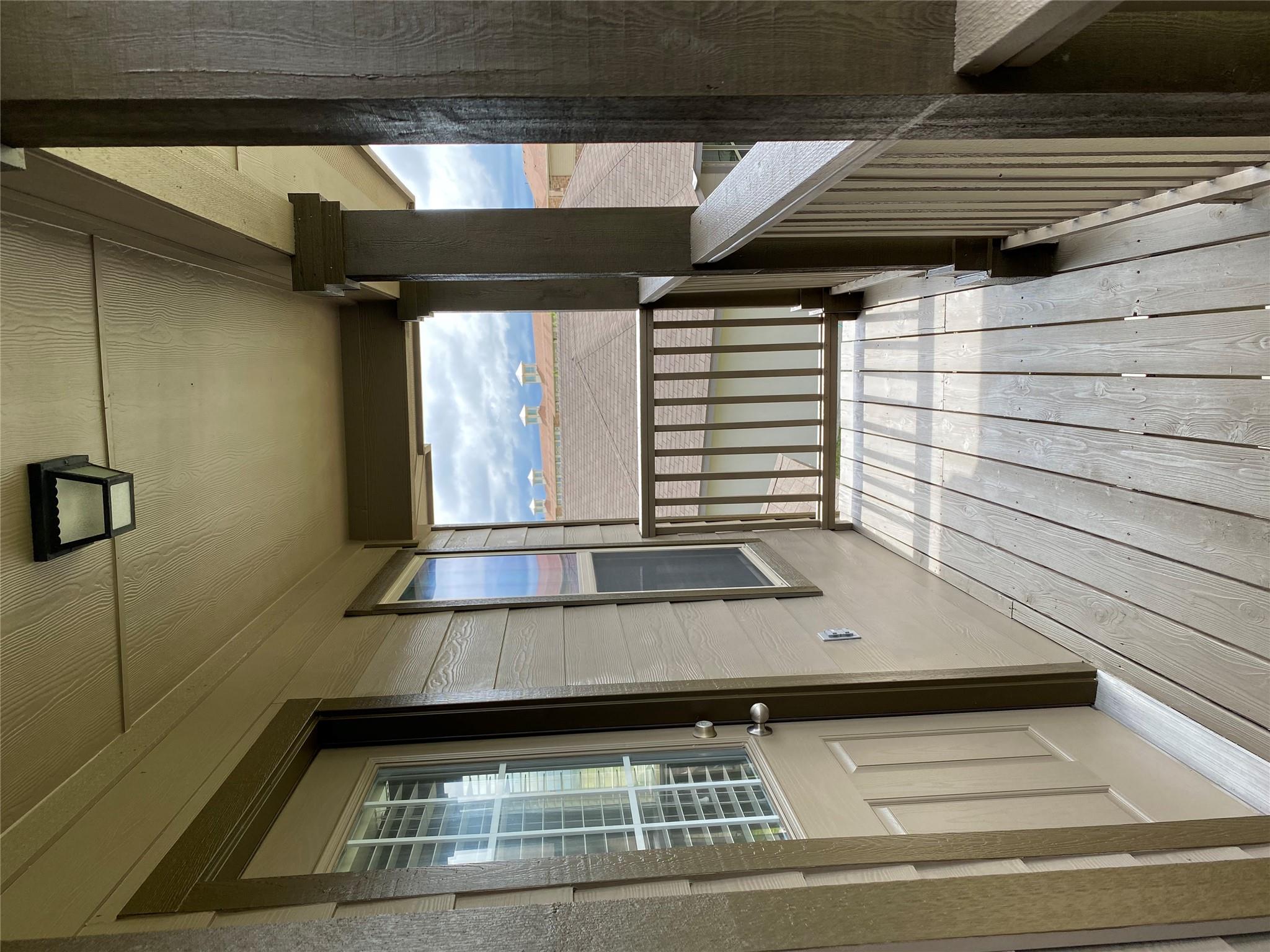 304 Azurite Dr, Jarrell, TX 76537