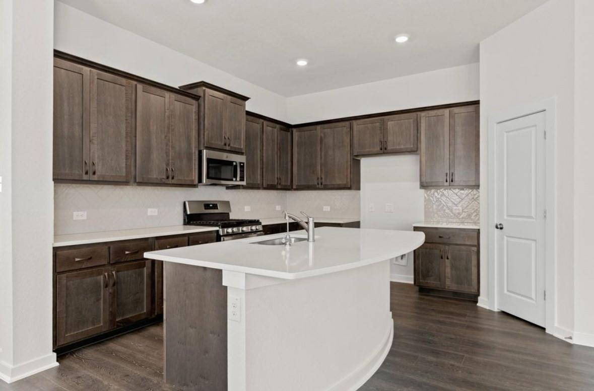 160 Biscayne Dr, Kyle, TX 78640