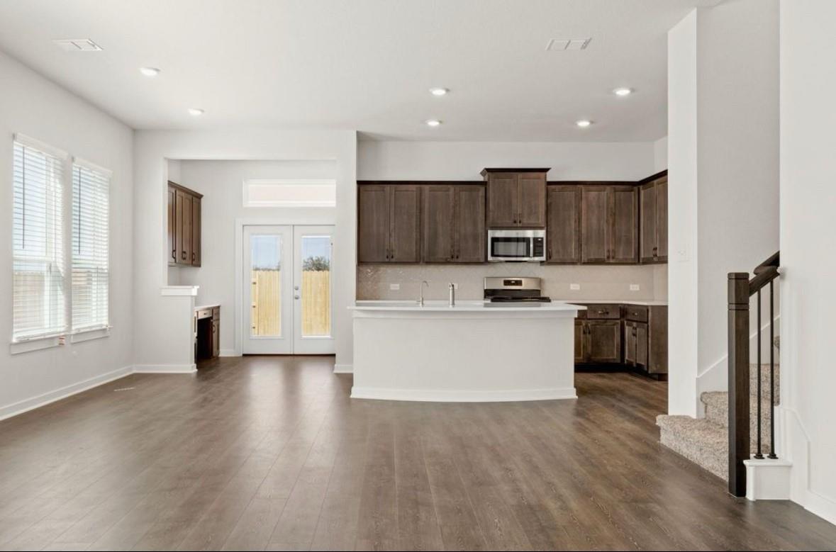 160 Biscayne Dr, Kyle, TX 78640