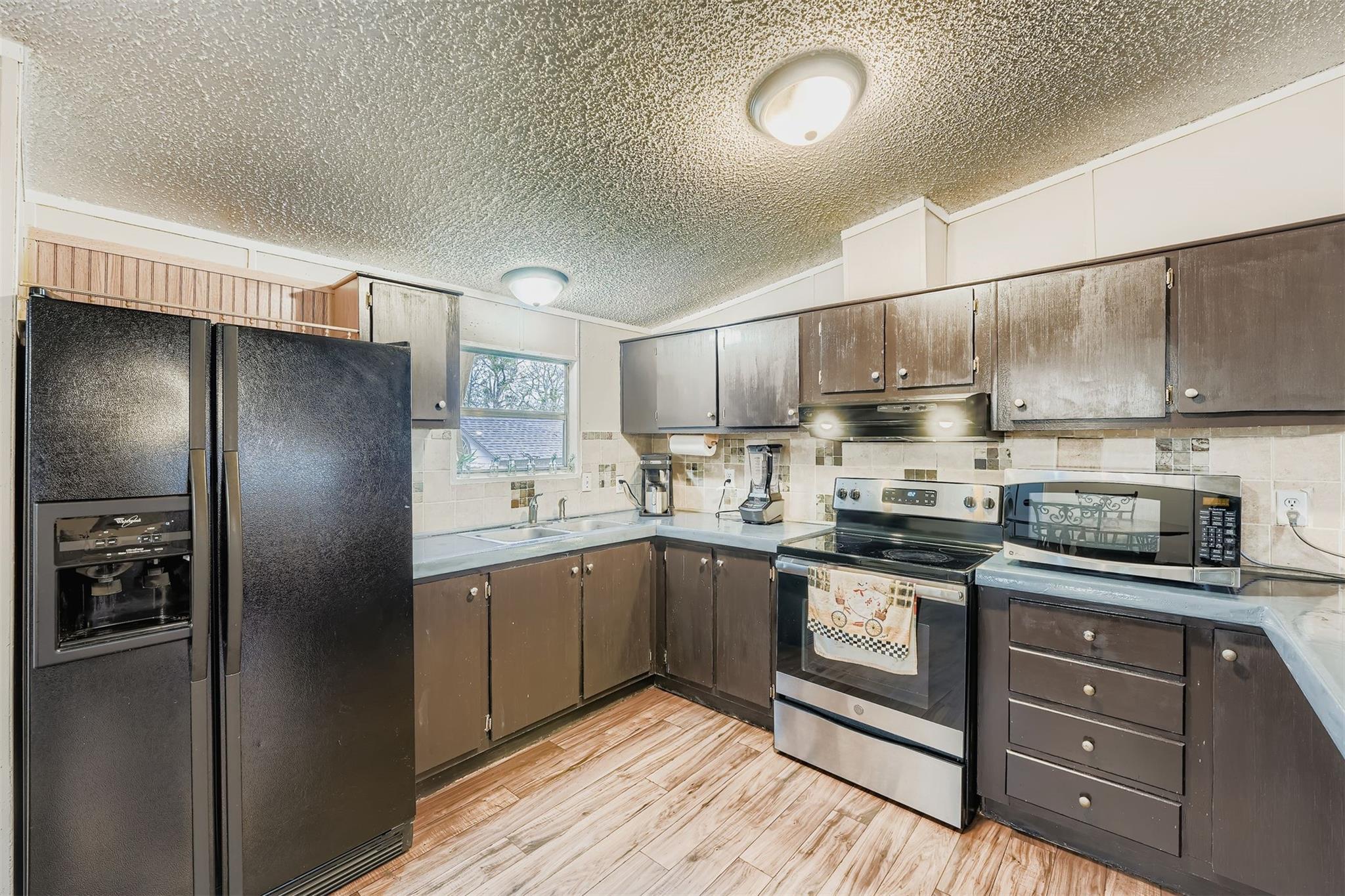 145 Alyssa Loop, Bastrop, TX 78602