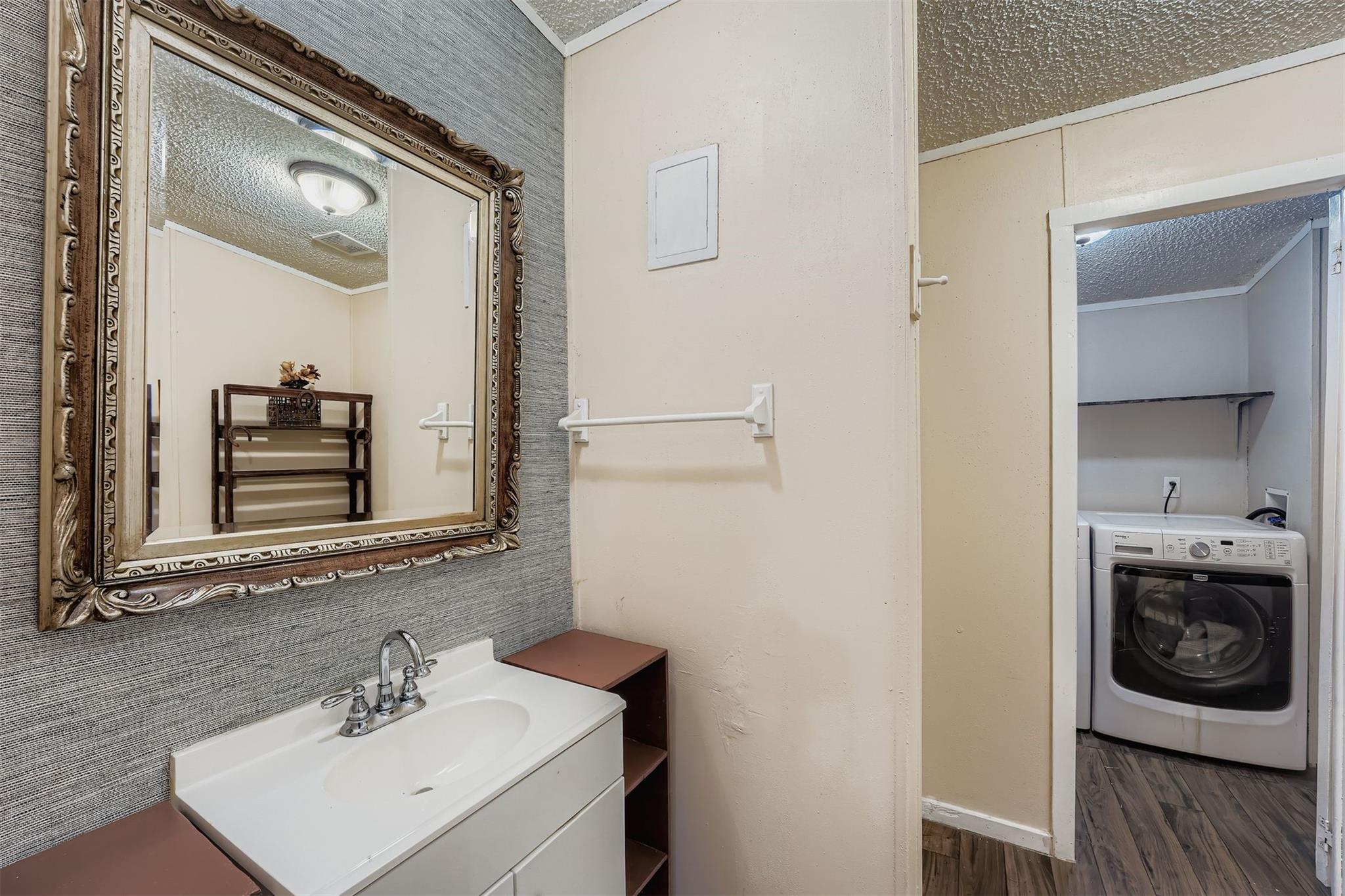 145 Alyssa Loop, Bastrop, TX 78602