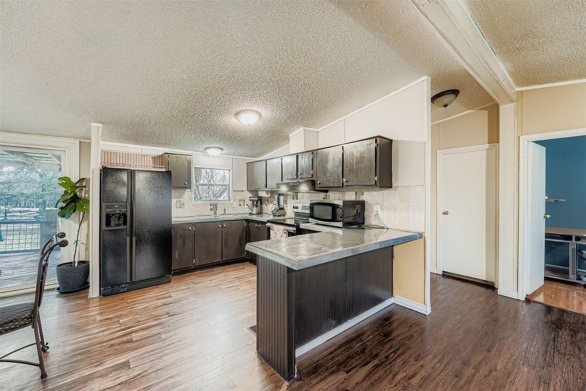 145 Alyssa Loop, Bastrop, TX 78602