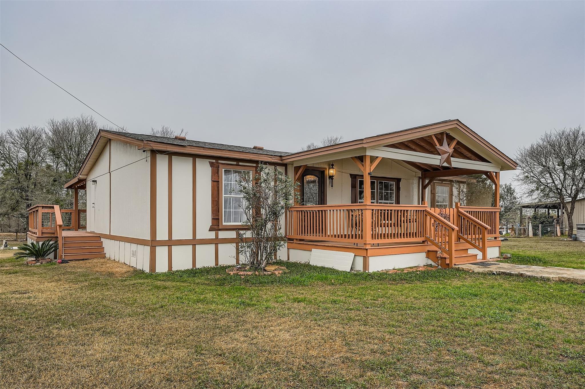 145 Alyssa Loop, Bastrop, TX 78602