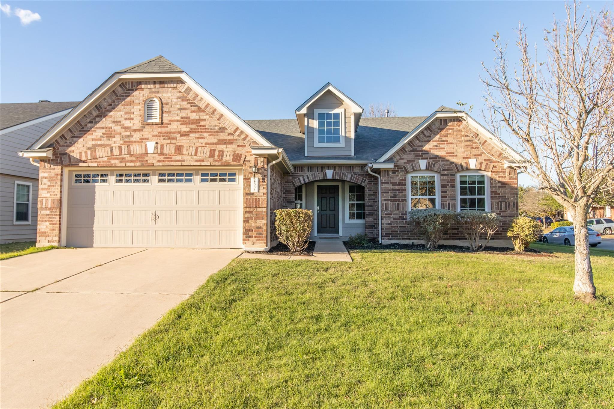 233 Birch Dr, Kyle, TX 78640