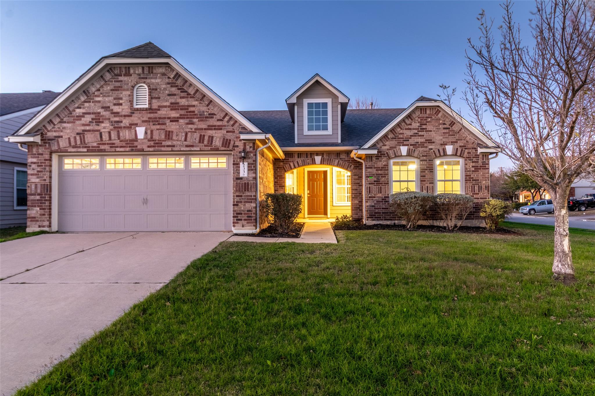 233 Birch Dr, Kyle, TX 78640