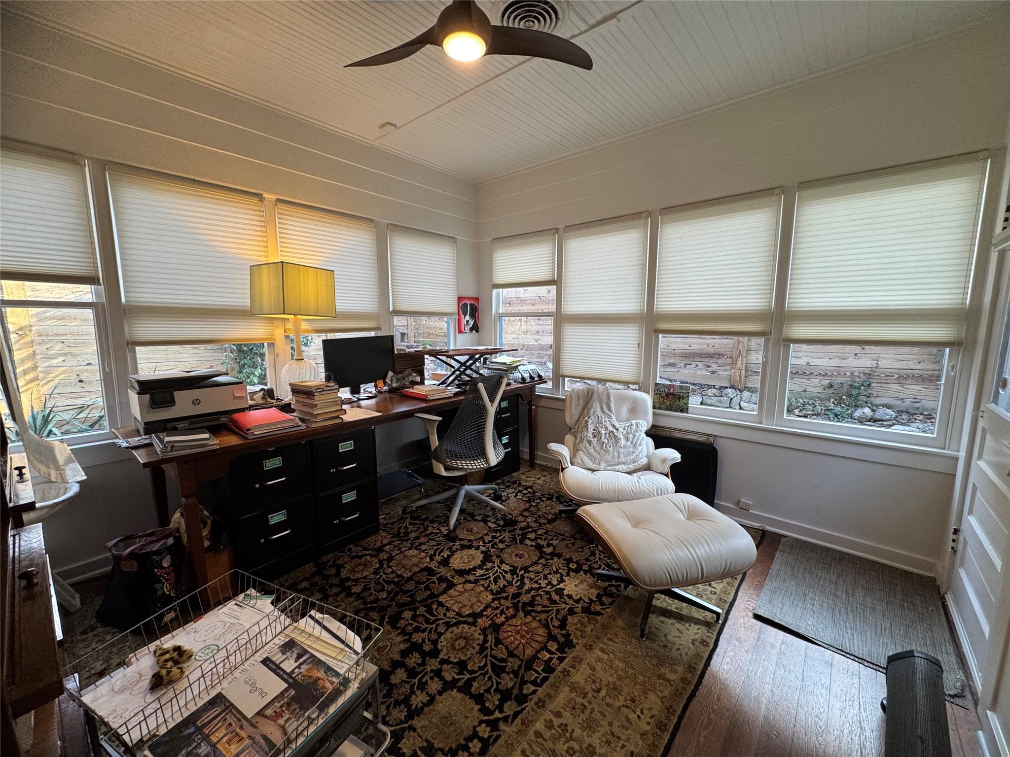 807 Leonard St, Austin, TX 78705