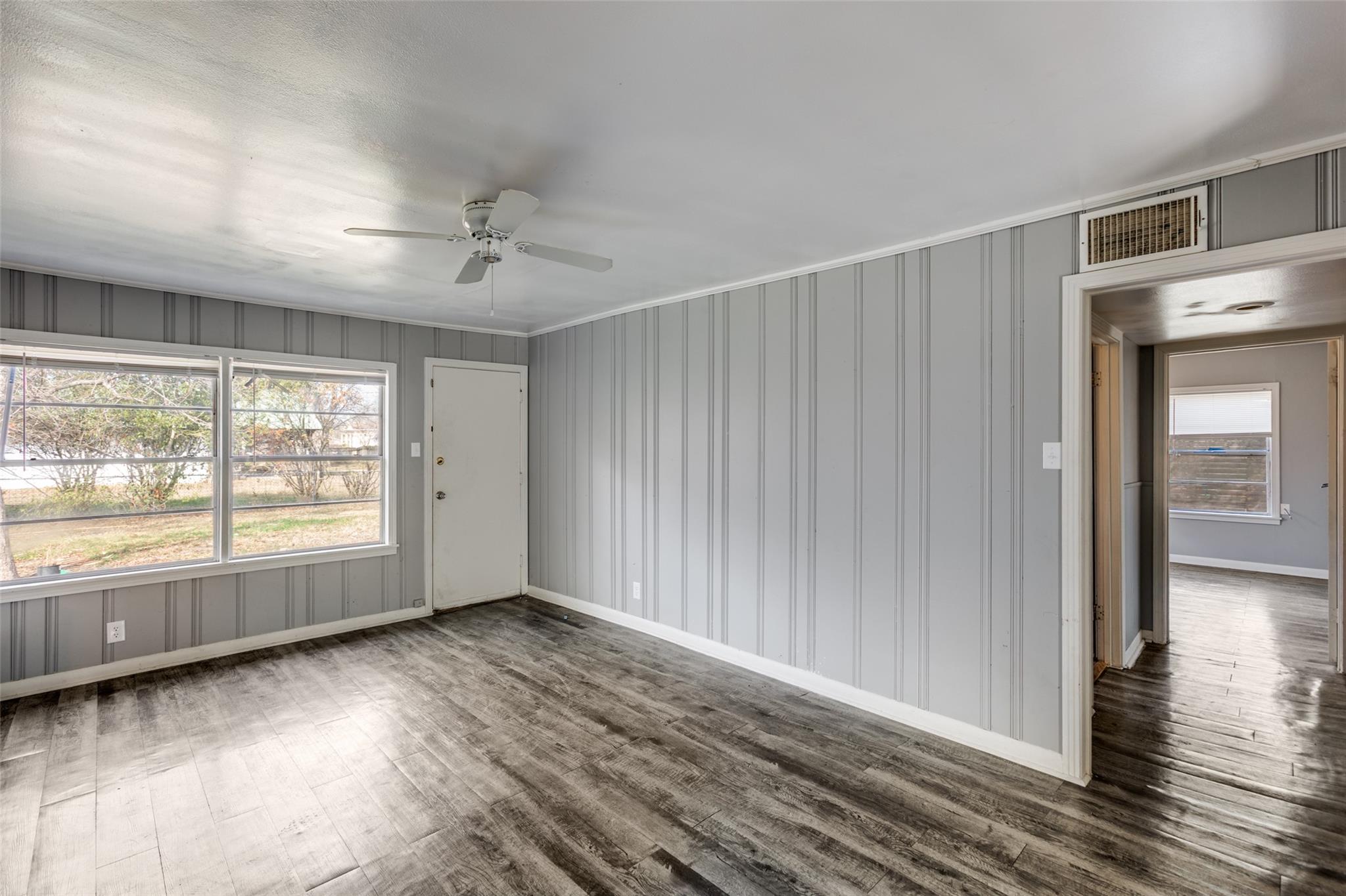 705 Campbell St, Lockhart, TX 78644