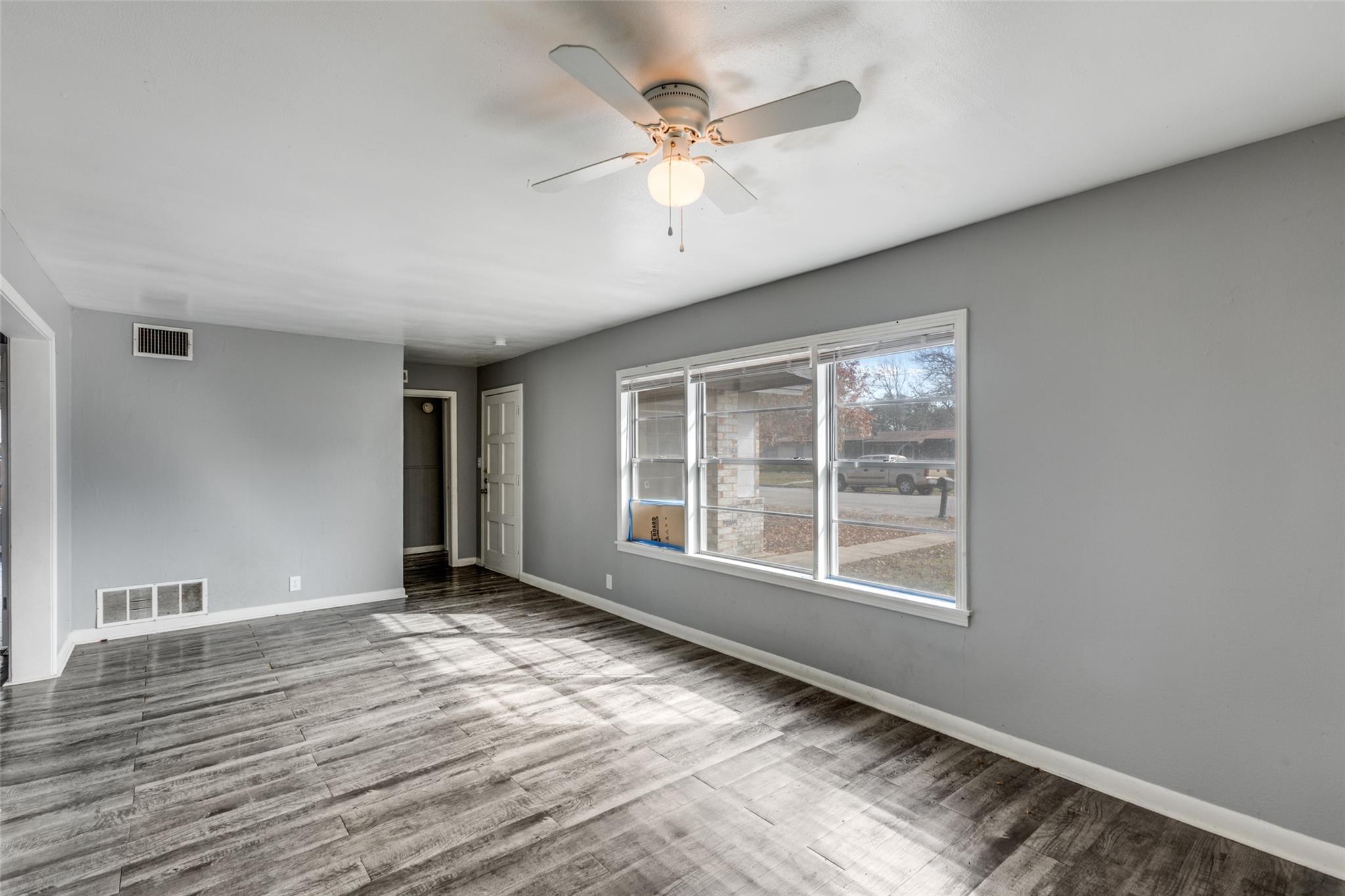 705 Campbell St, Lockhart, TX 78644