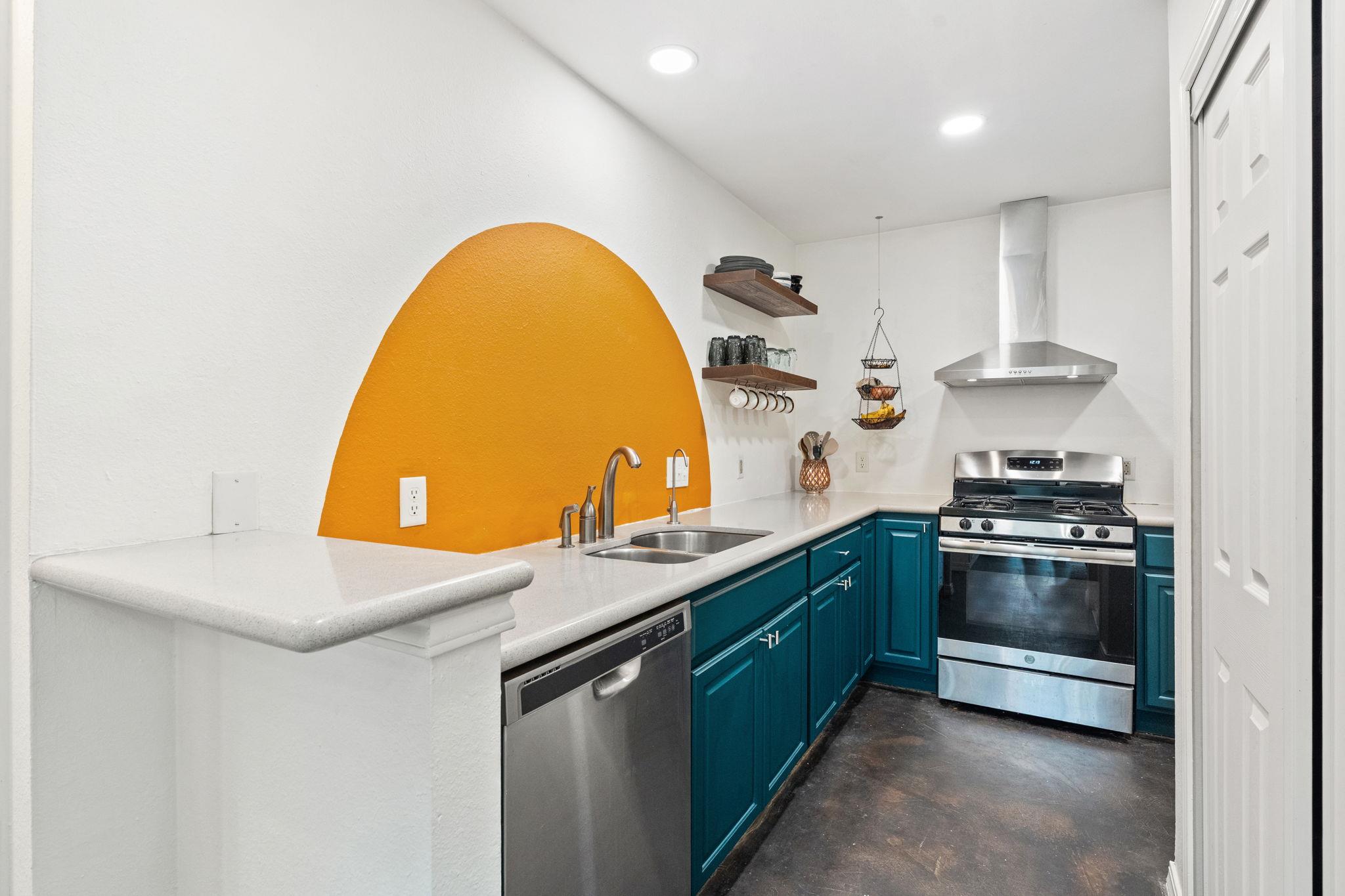 6016 Baton Rouge Dr, Austin, TX 78727