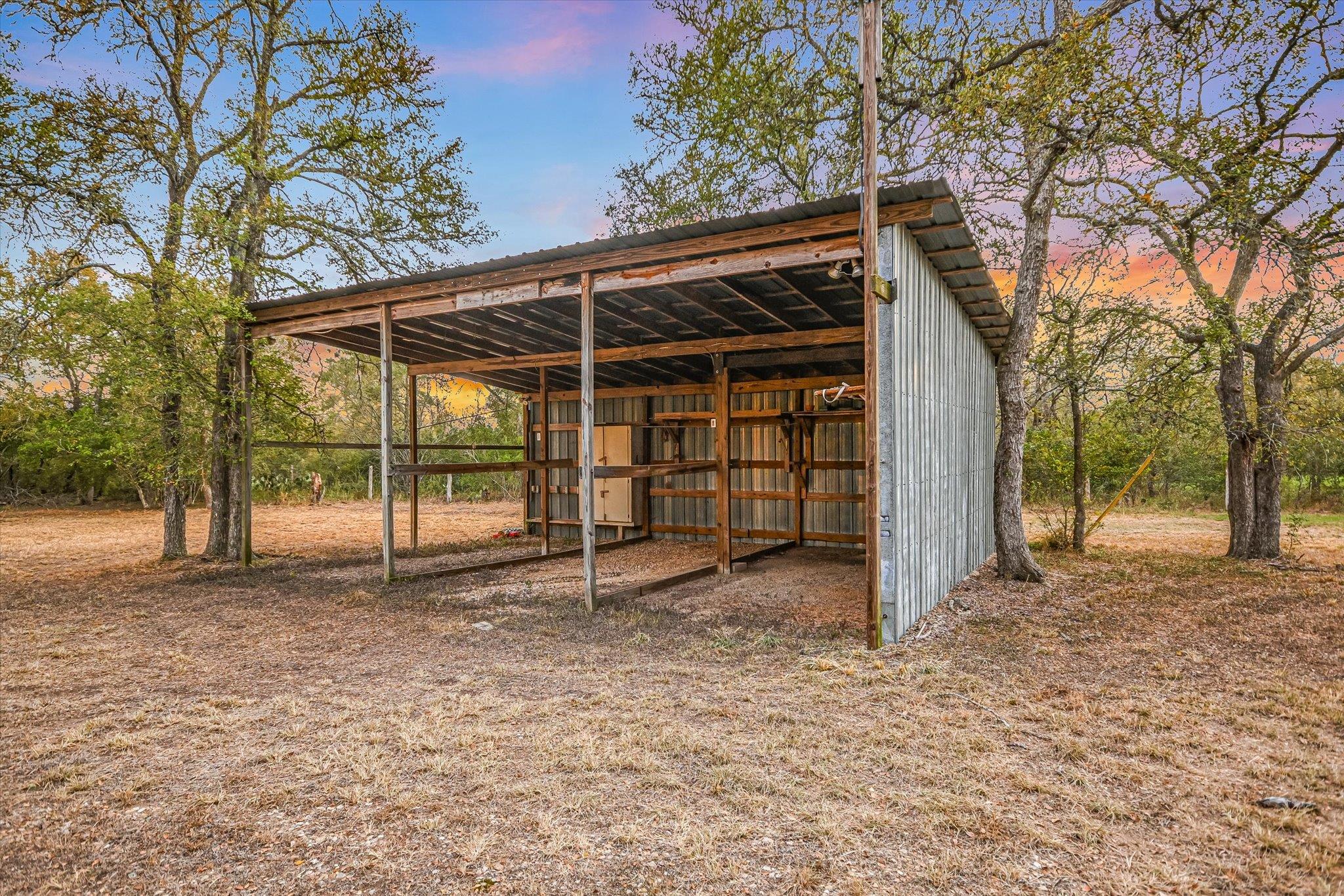 189 Shady Oaks Loop, Cedar Creek, TX 78612