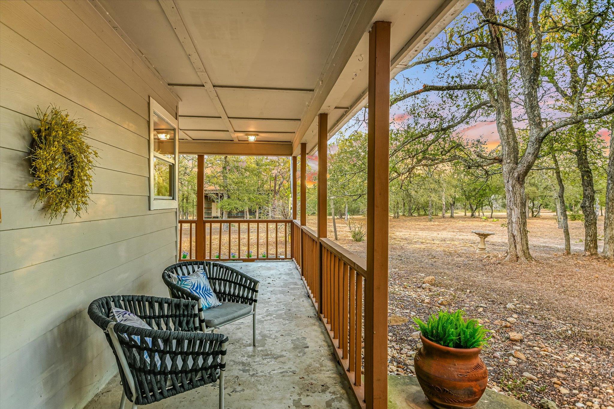 189 Shady Oaks Loop, Cedar Creek, TX 78612