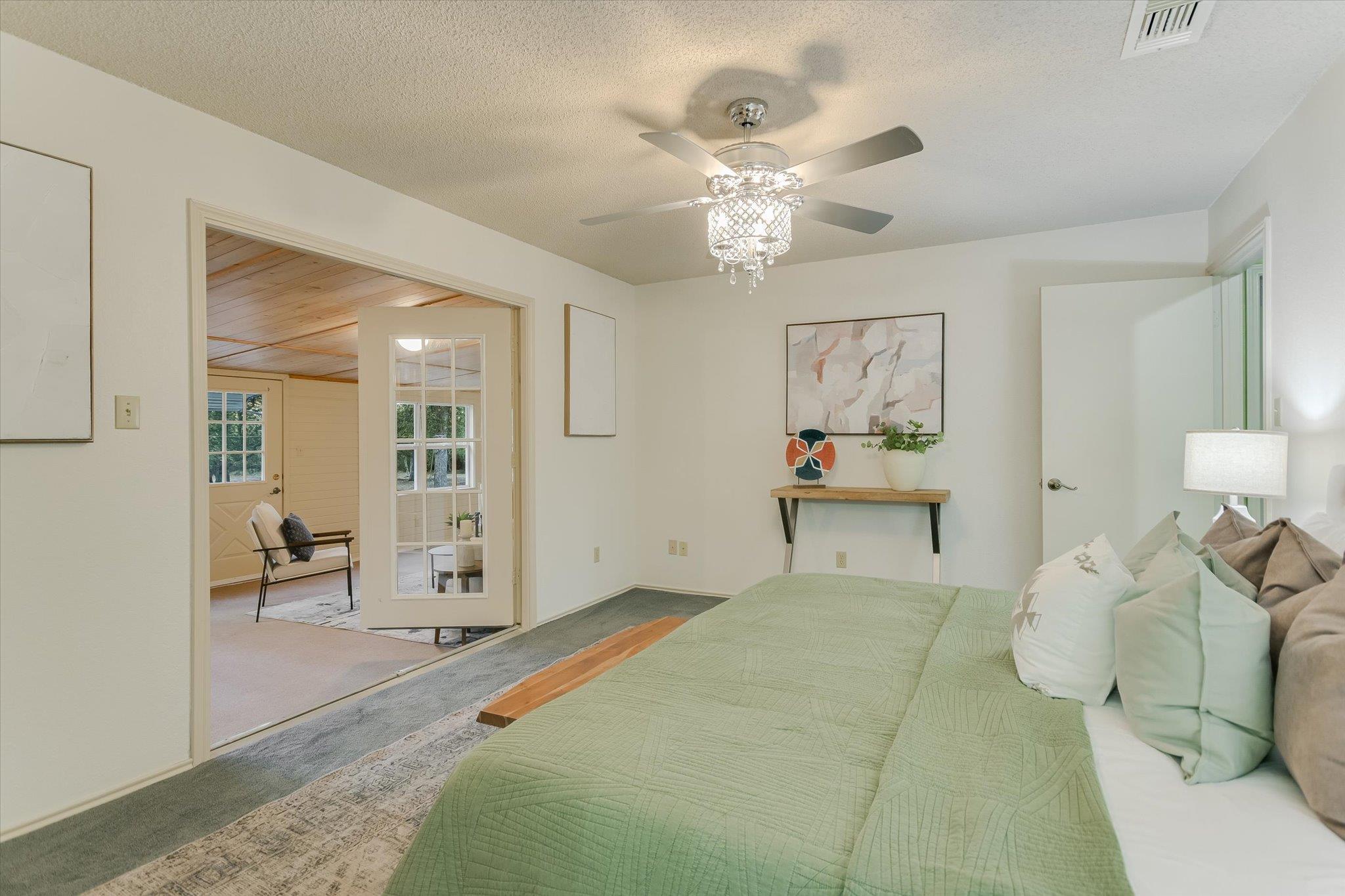 189 Shady Oaks Loop, Cedar Creek, TX 78612