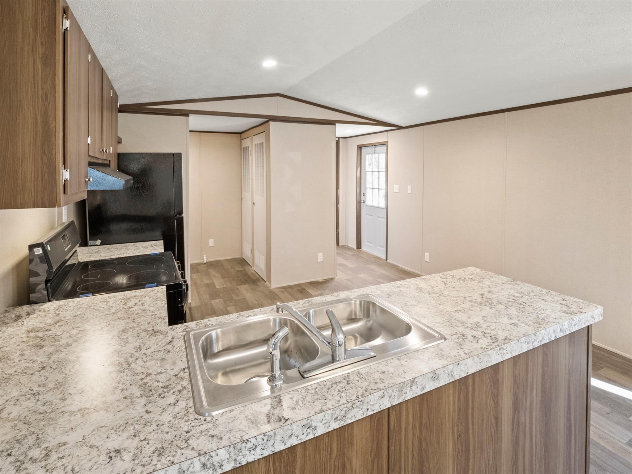 7214 Comstock Cv, Lago Vista, TX 78645