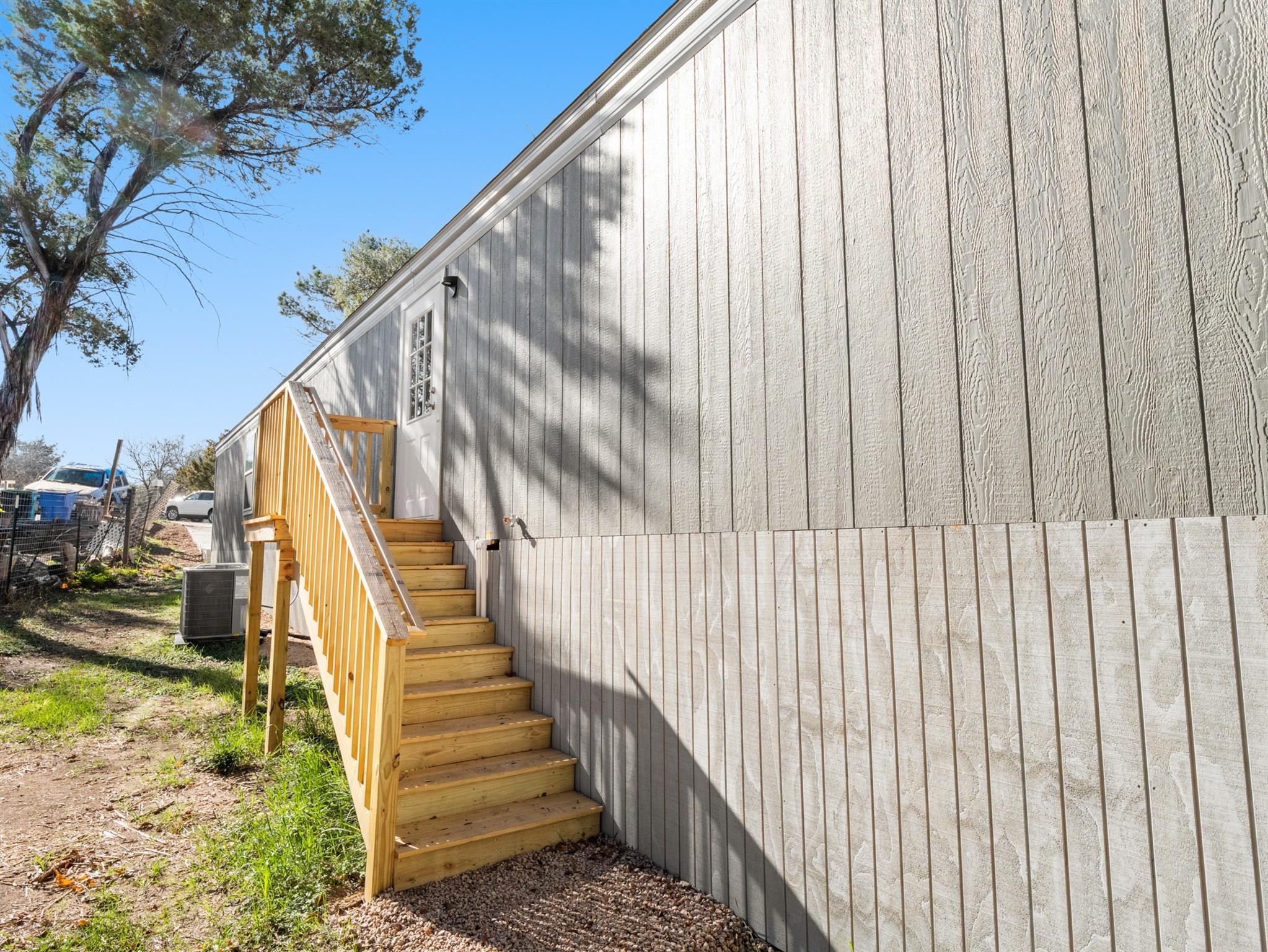 7214 Comstock Cv, Lago Vista, TX 78645