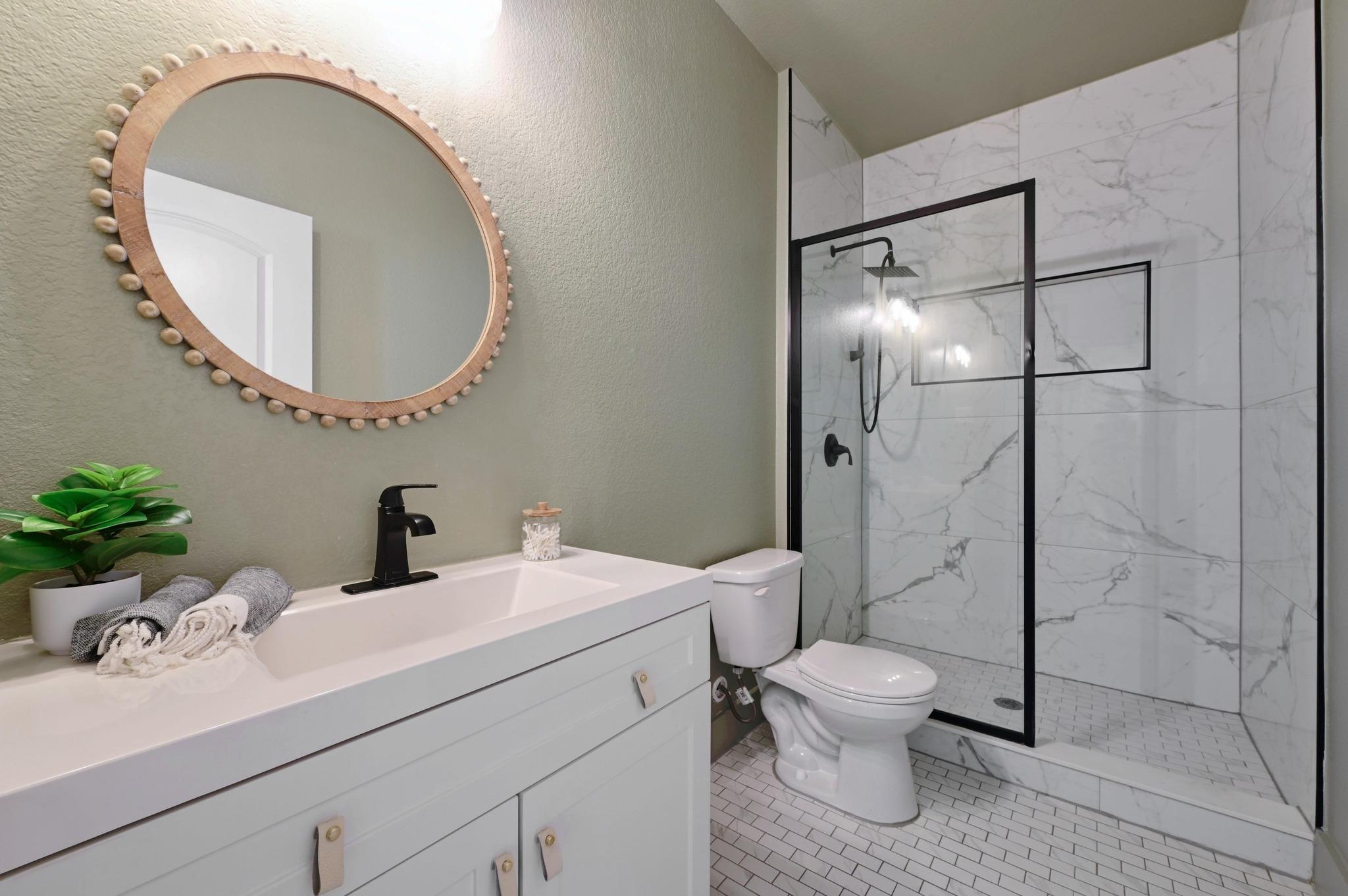 126 Silktassel Way, Buda, TX 78610