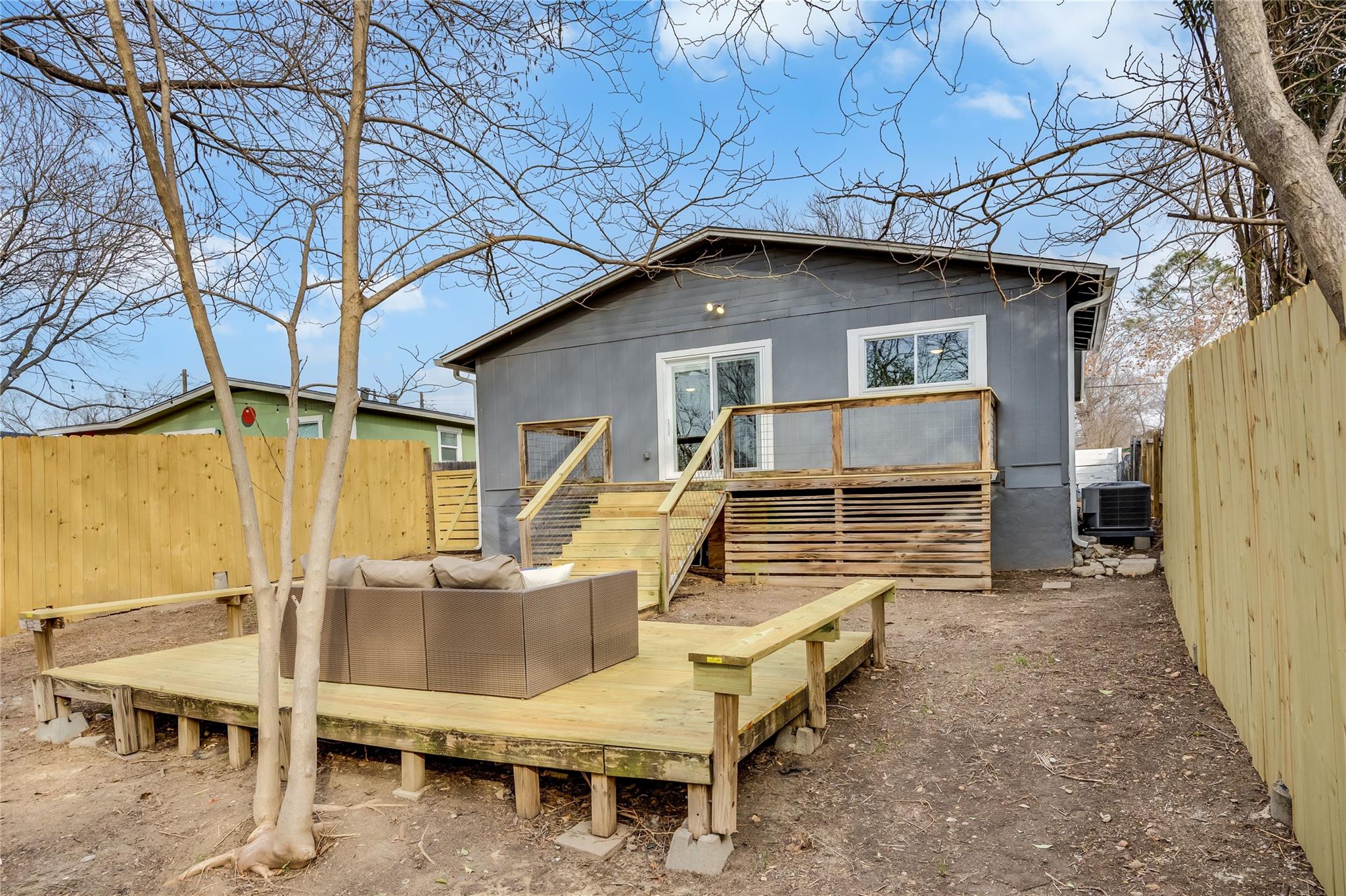 1724 Hillcrest Ln, Austin, TX 78721