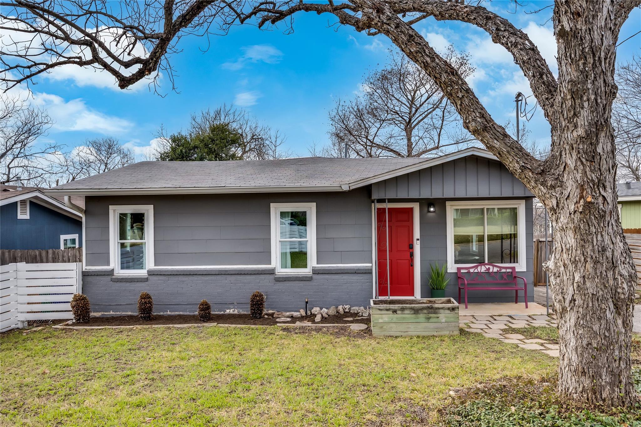 1724 Hillcrest Ln, Austin, TX 78721