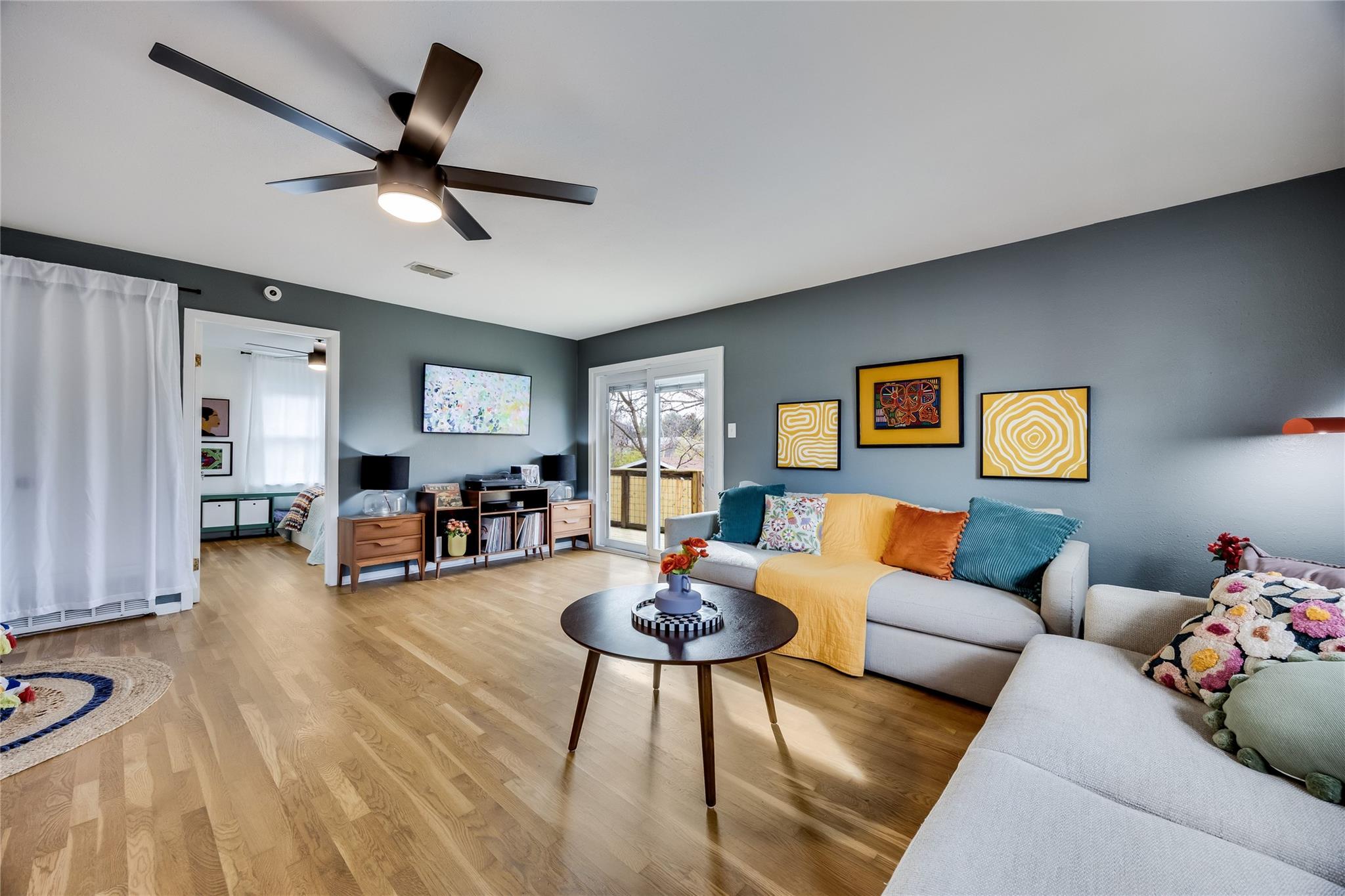 1724 Hillcrest Ln, Austin, TX 78721