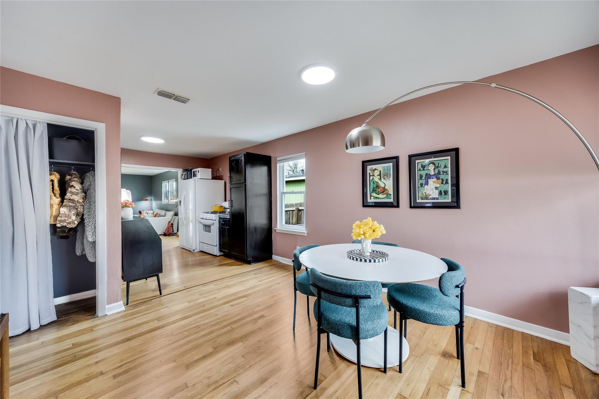 1724 Hillcrest Ln, Austin, TX 78721