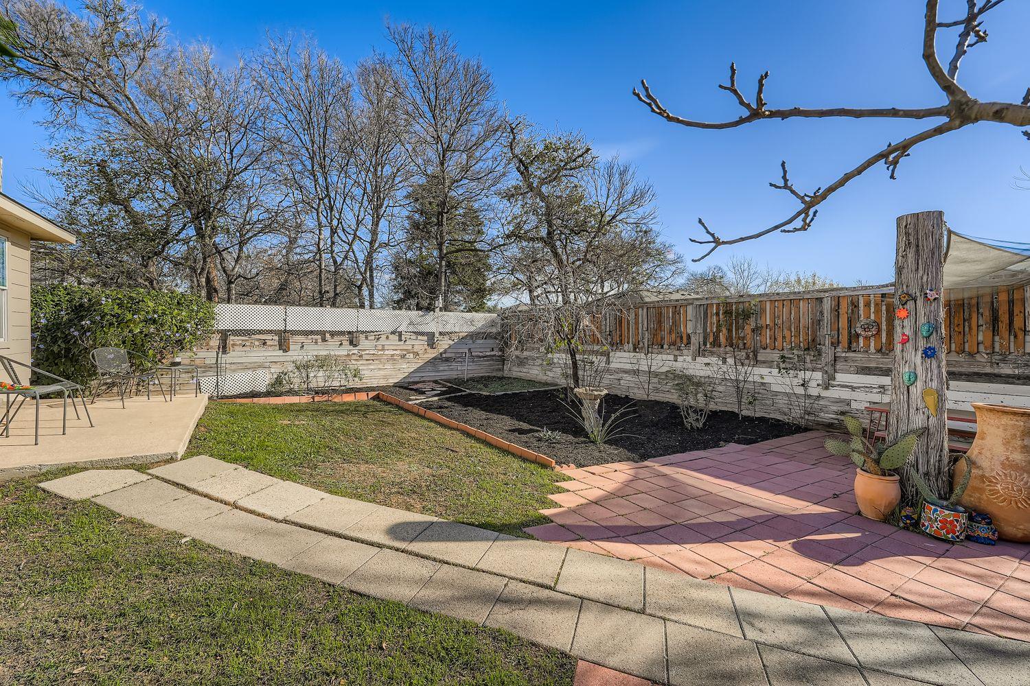 5201 Park At Woodlands Dr, Austin, TX 78724