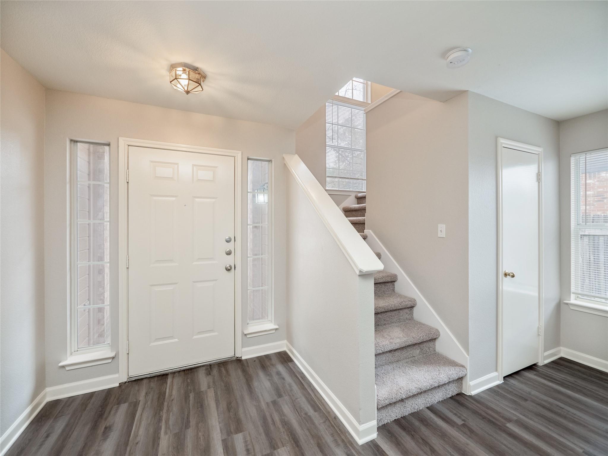 1917 White Oak Cir, Round Rock, TX 78681