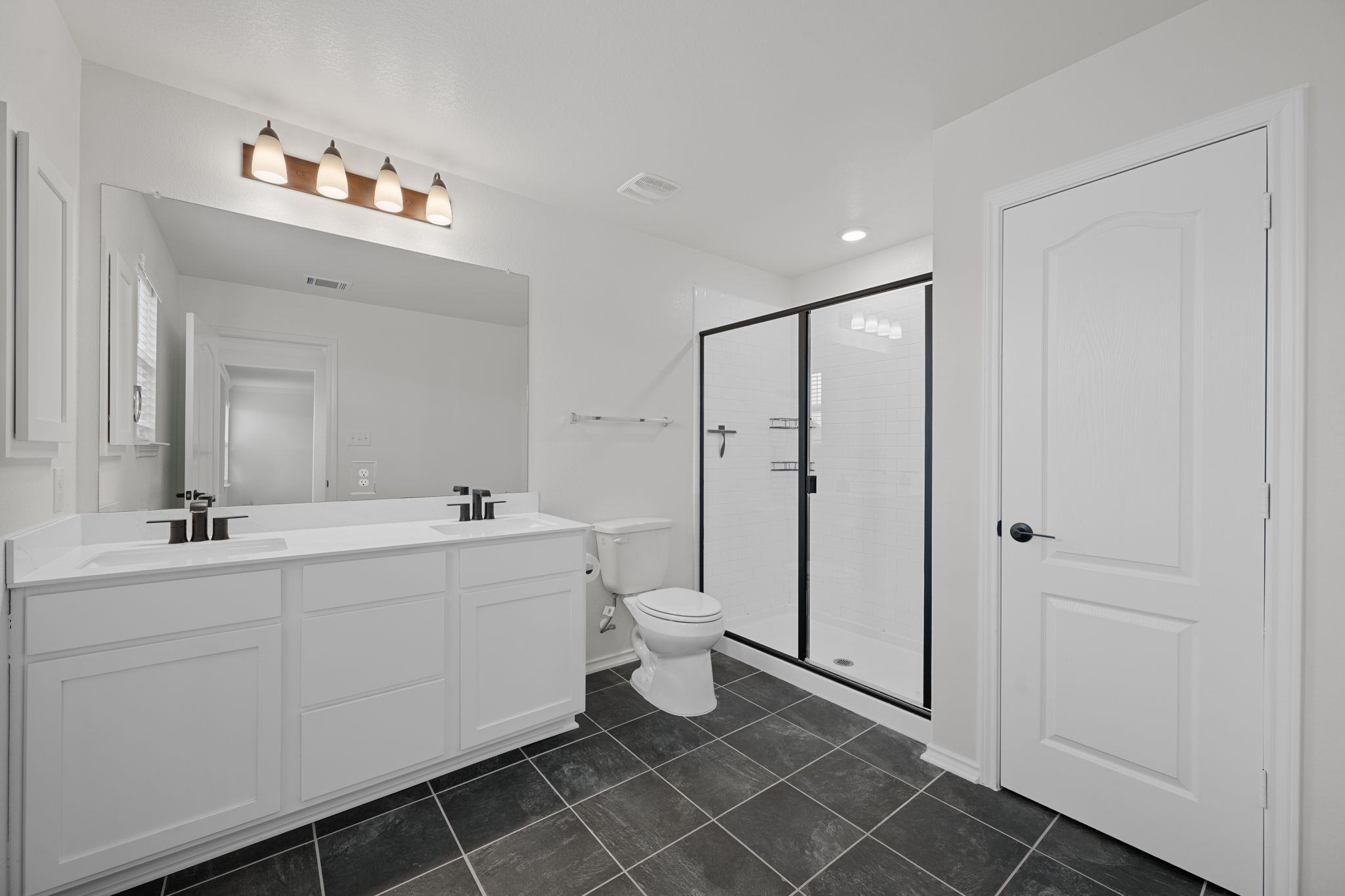 185 Six Shooter Dr, Kyle, TX 78640