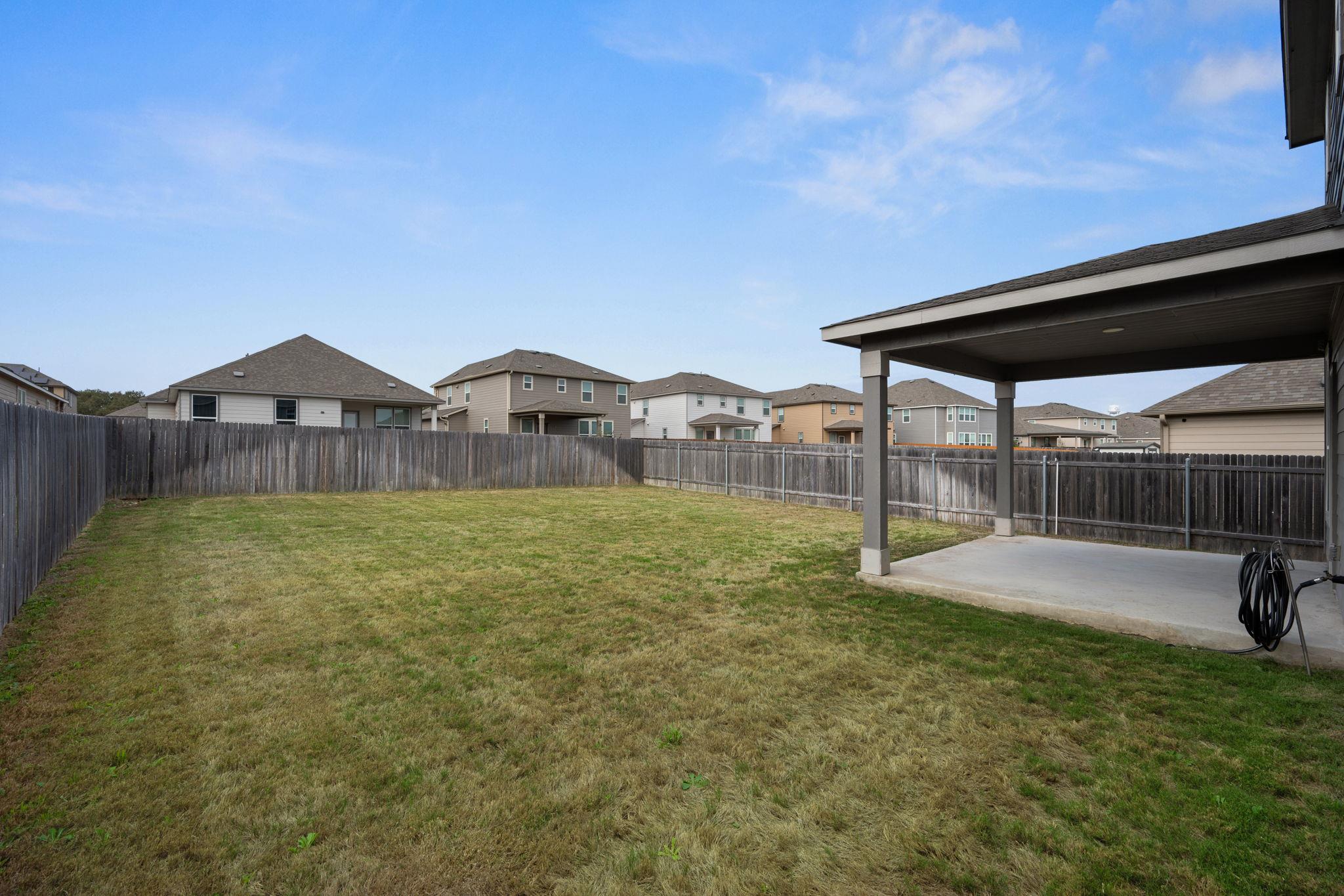 185 Six Shooter Dr, Kyle, TX 78640