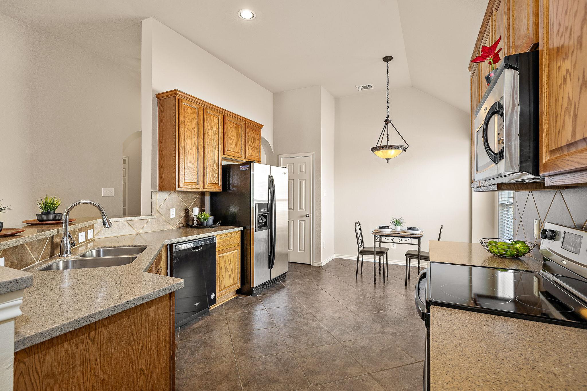 722 Tom Kite Dr, Round Rock, TX 78664