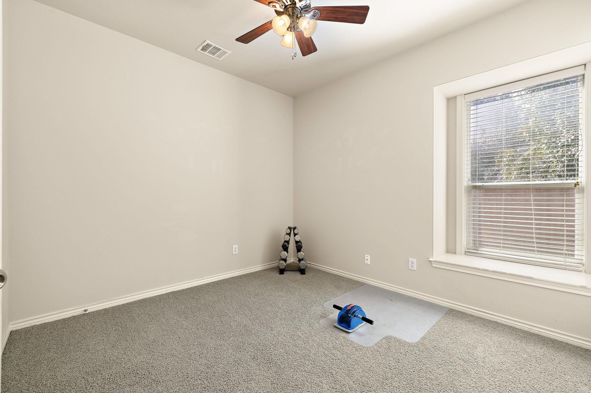 722 Tom Kite Dr, Round Rock, TX 78664