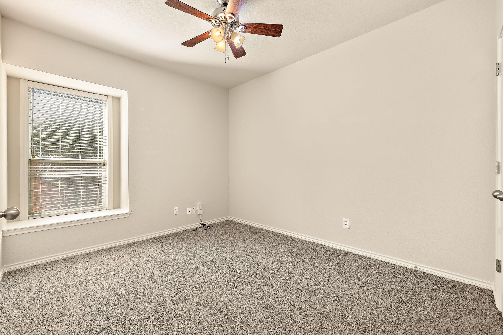 722 Tom Kite Dr, Round Rock, TX 78664