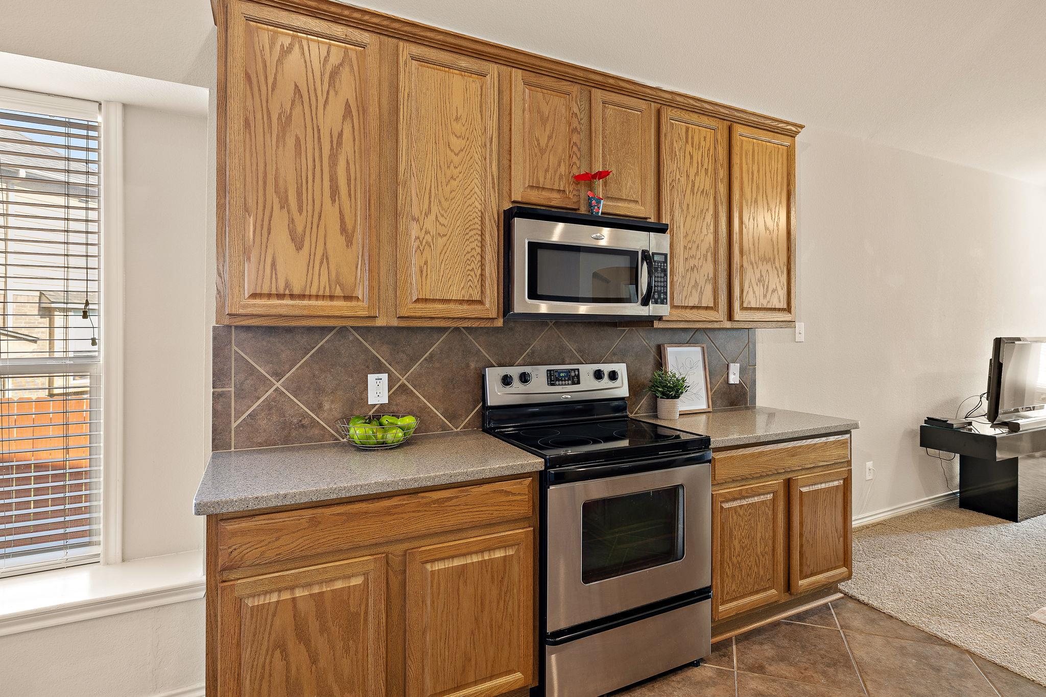 722 Tom Kite Dr, Round Rock, TX 78664