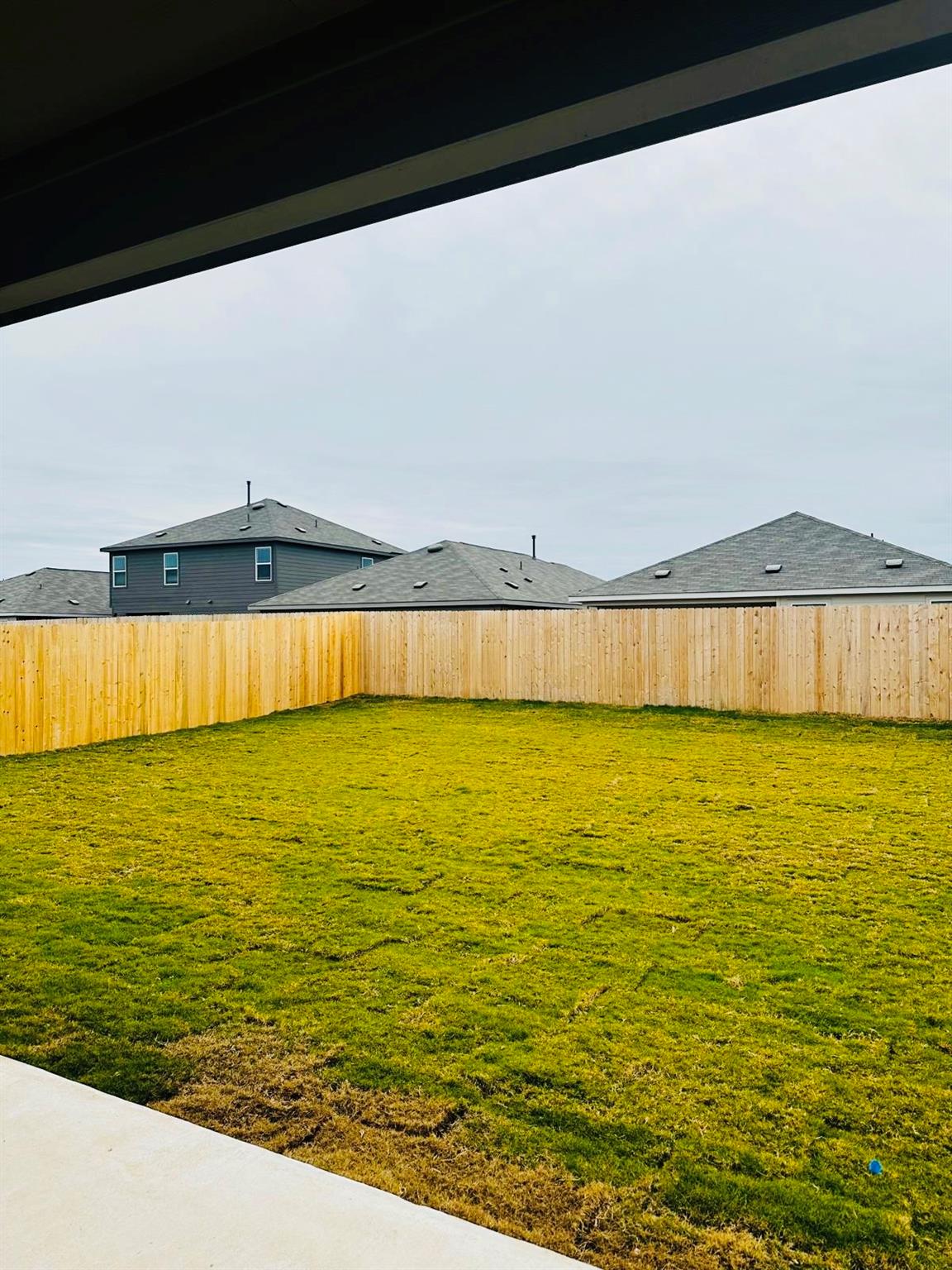 204 Herald Dr, Hutto, TX 78634