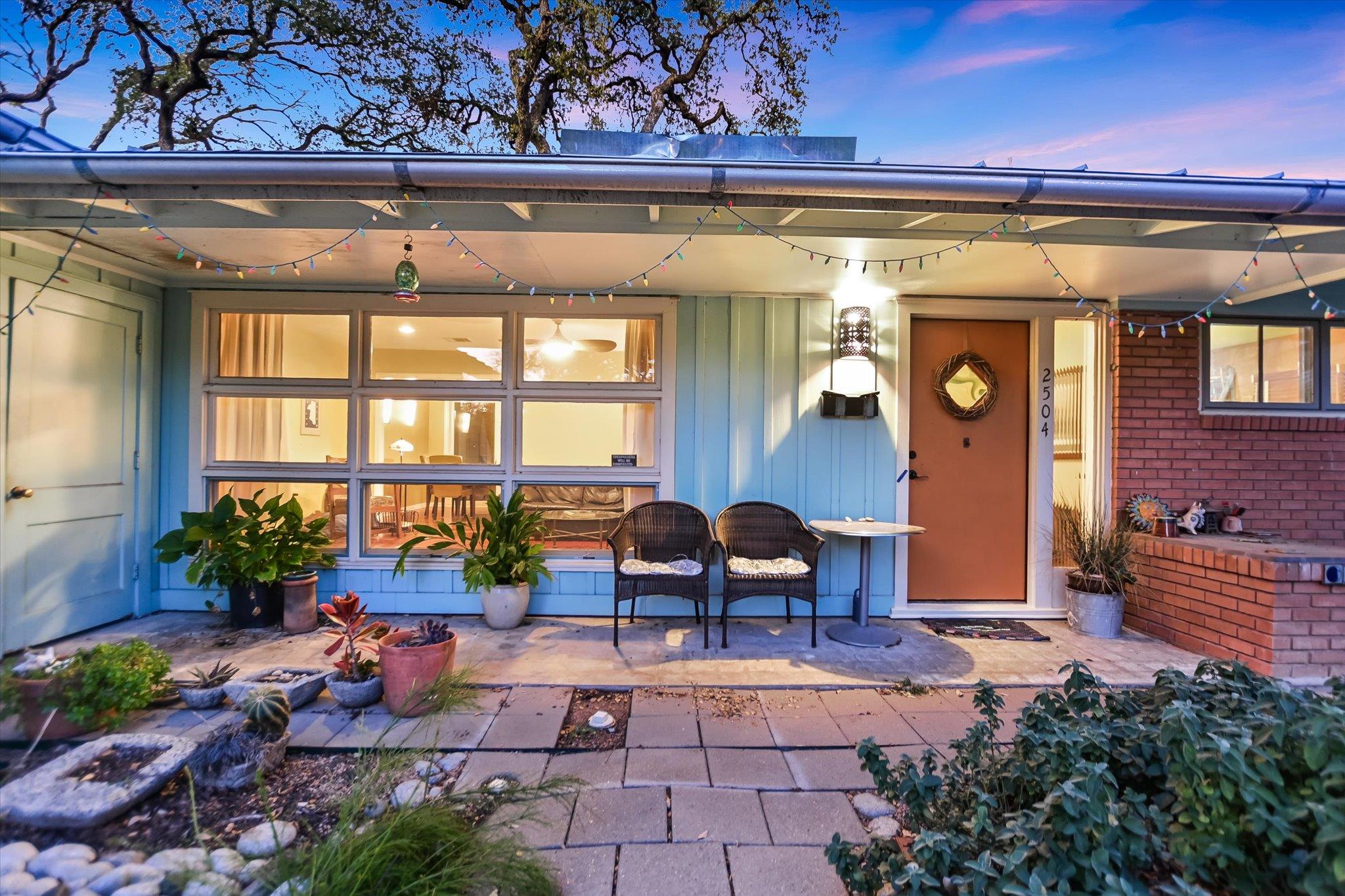 2504 Great Oaks Pkwy, Austin, TX 78756