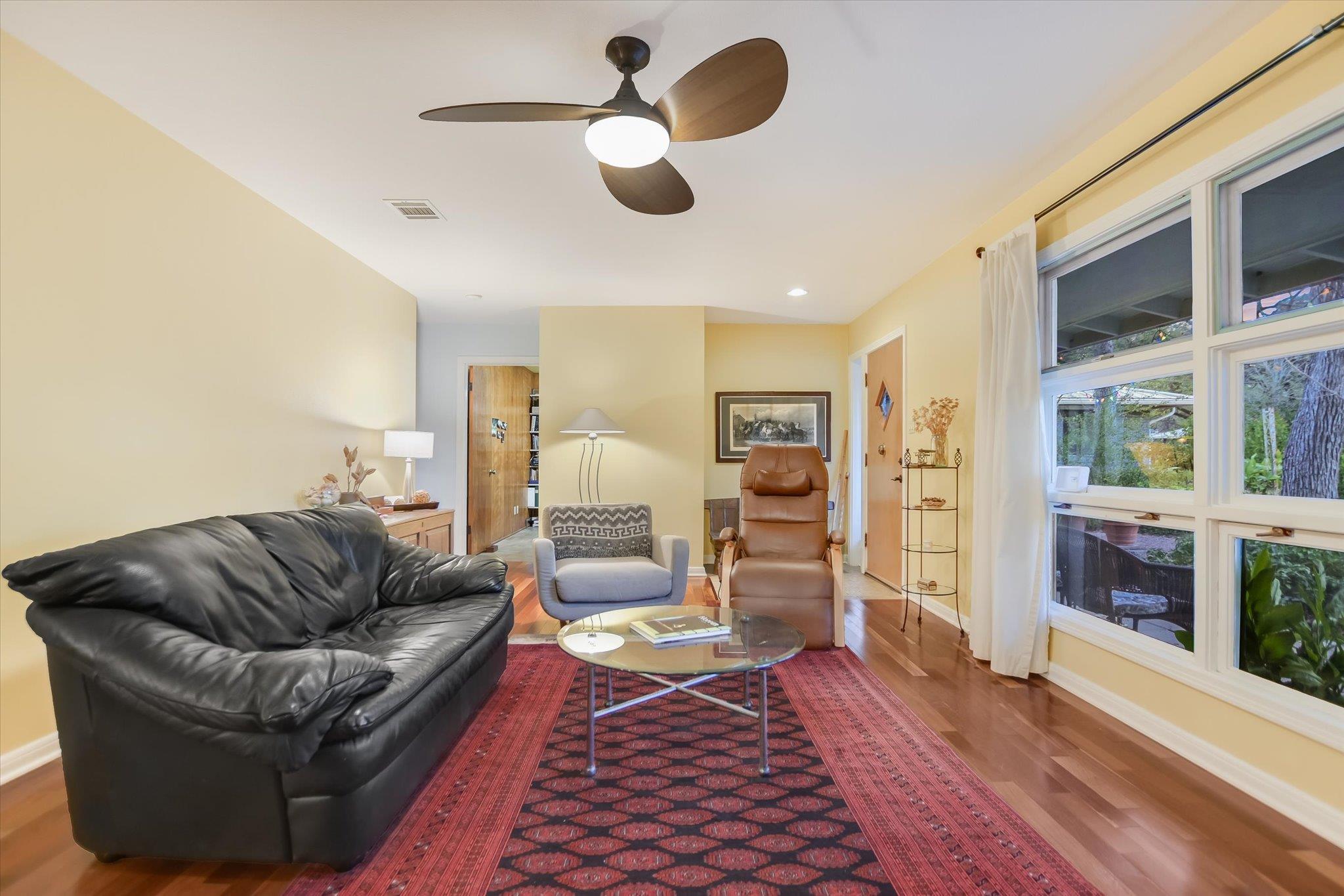 2504 Great Oaks Pkwy, Austin, TX 78756