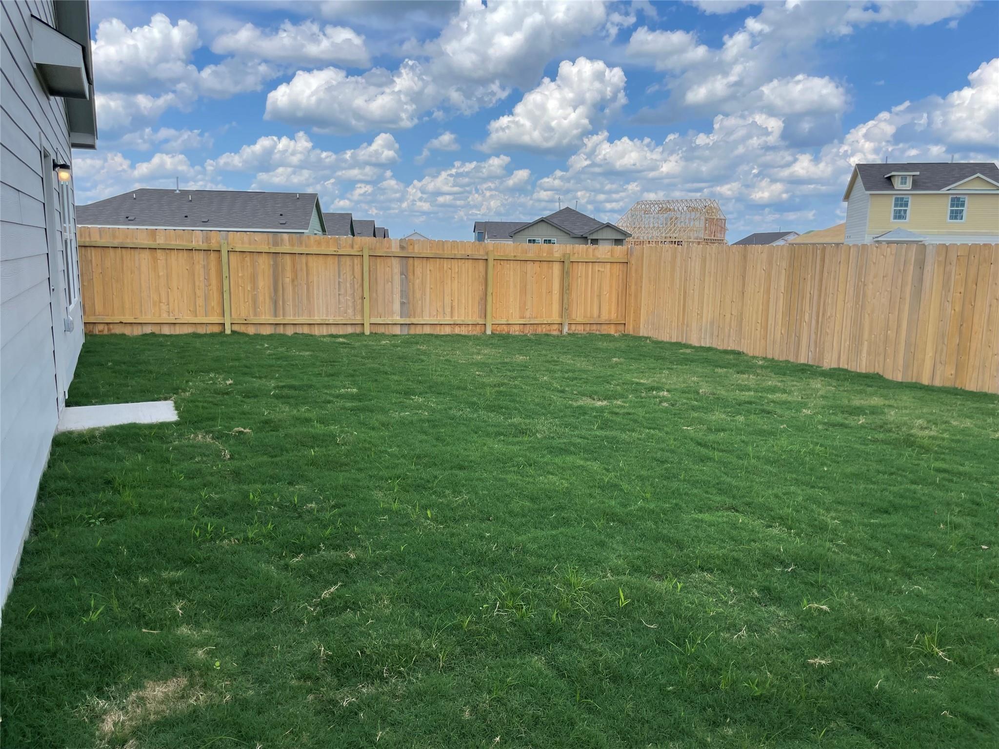 428 Halfmoon Dr, Lockhart, TX 78644