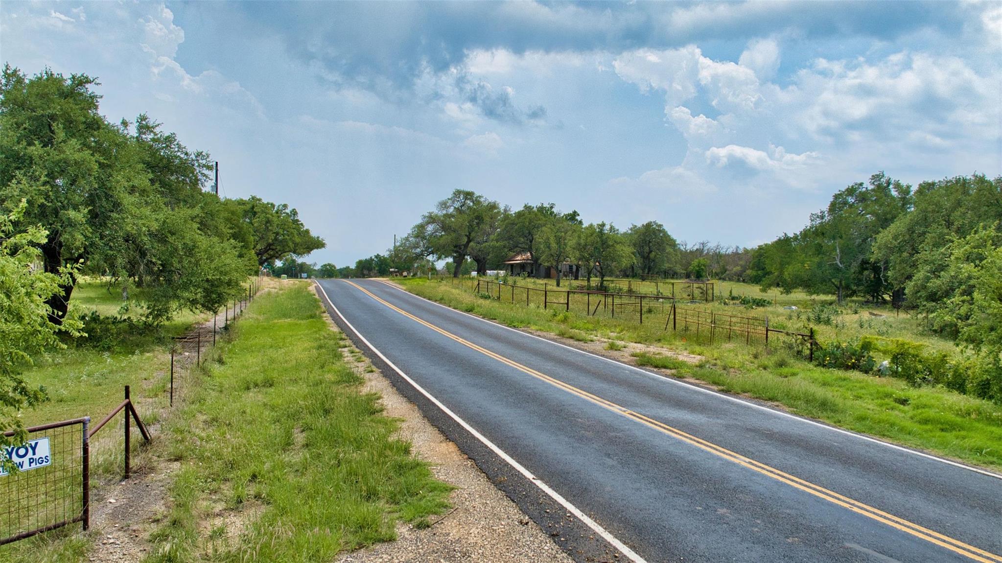 2700 County Road 245, Florence, TX 76527