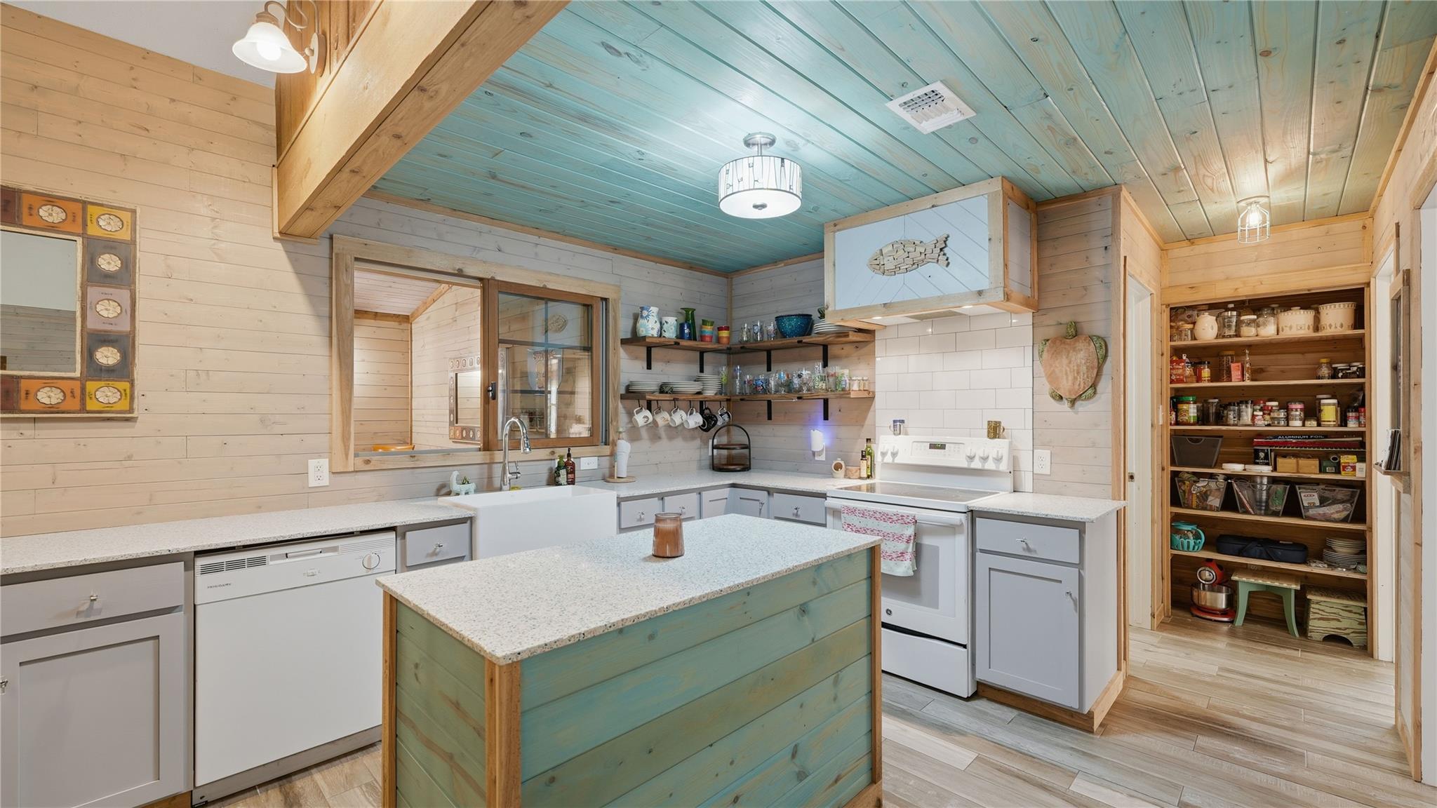 3781 Ridgeway Dr, San Antonio, TX 78259