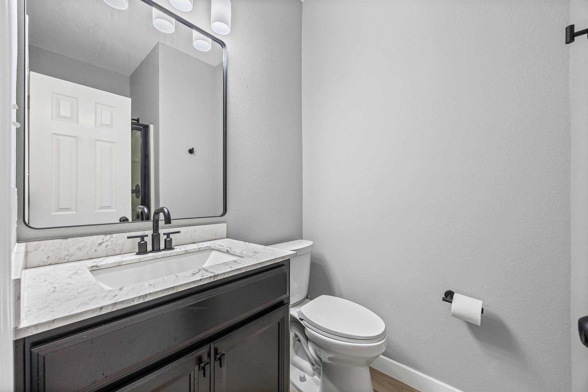 218 Lyre Leaf Dr, Buda, TX 78610