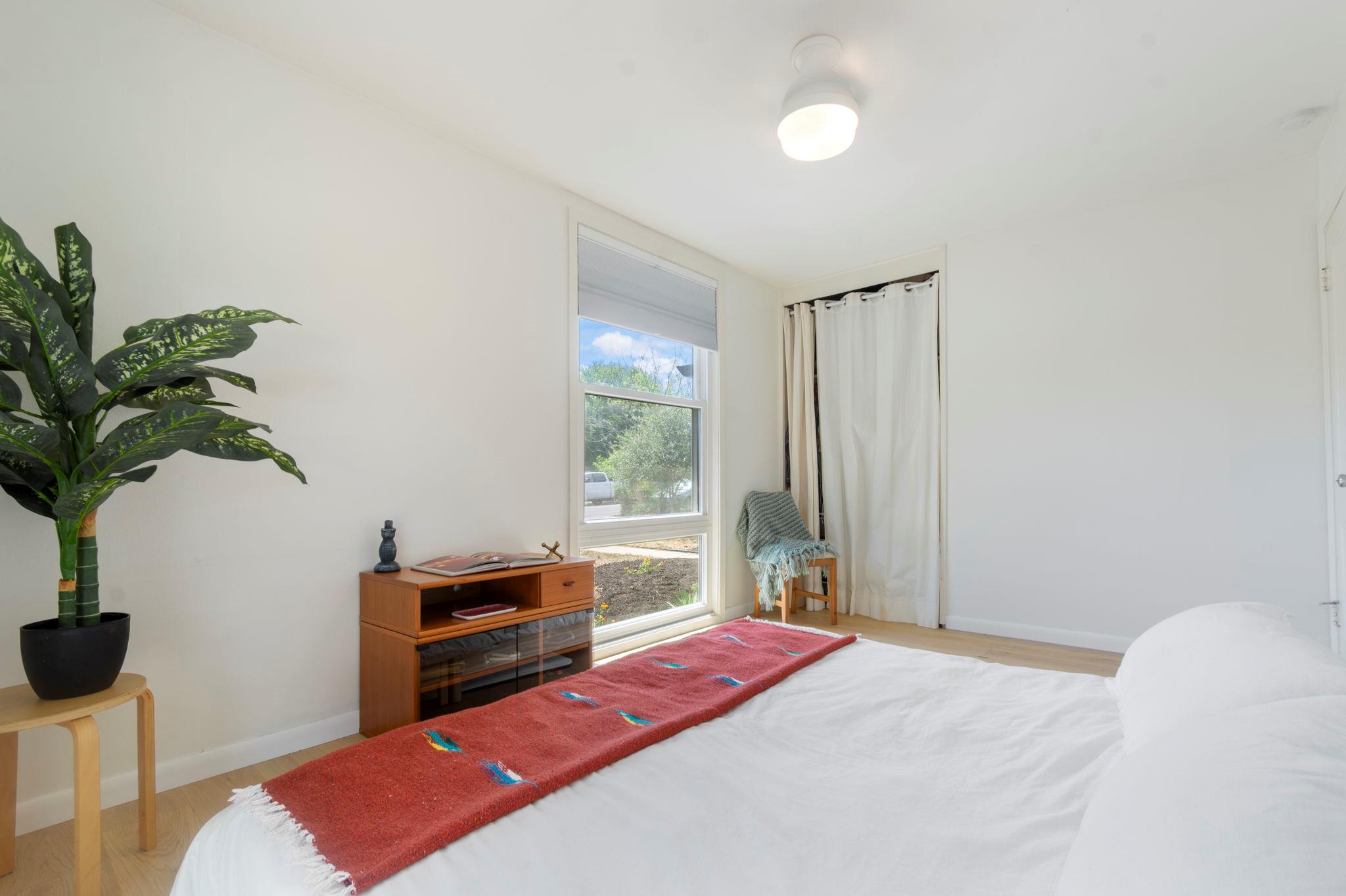 1610 Corona Dr, Austin, TX 78723