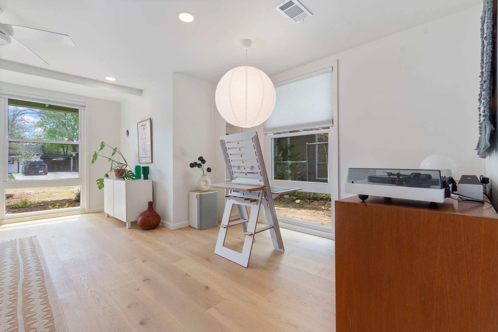 1610 Corona Dr, Austin, TX 78723