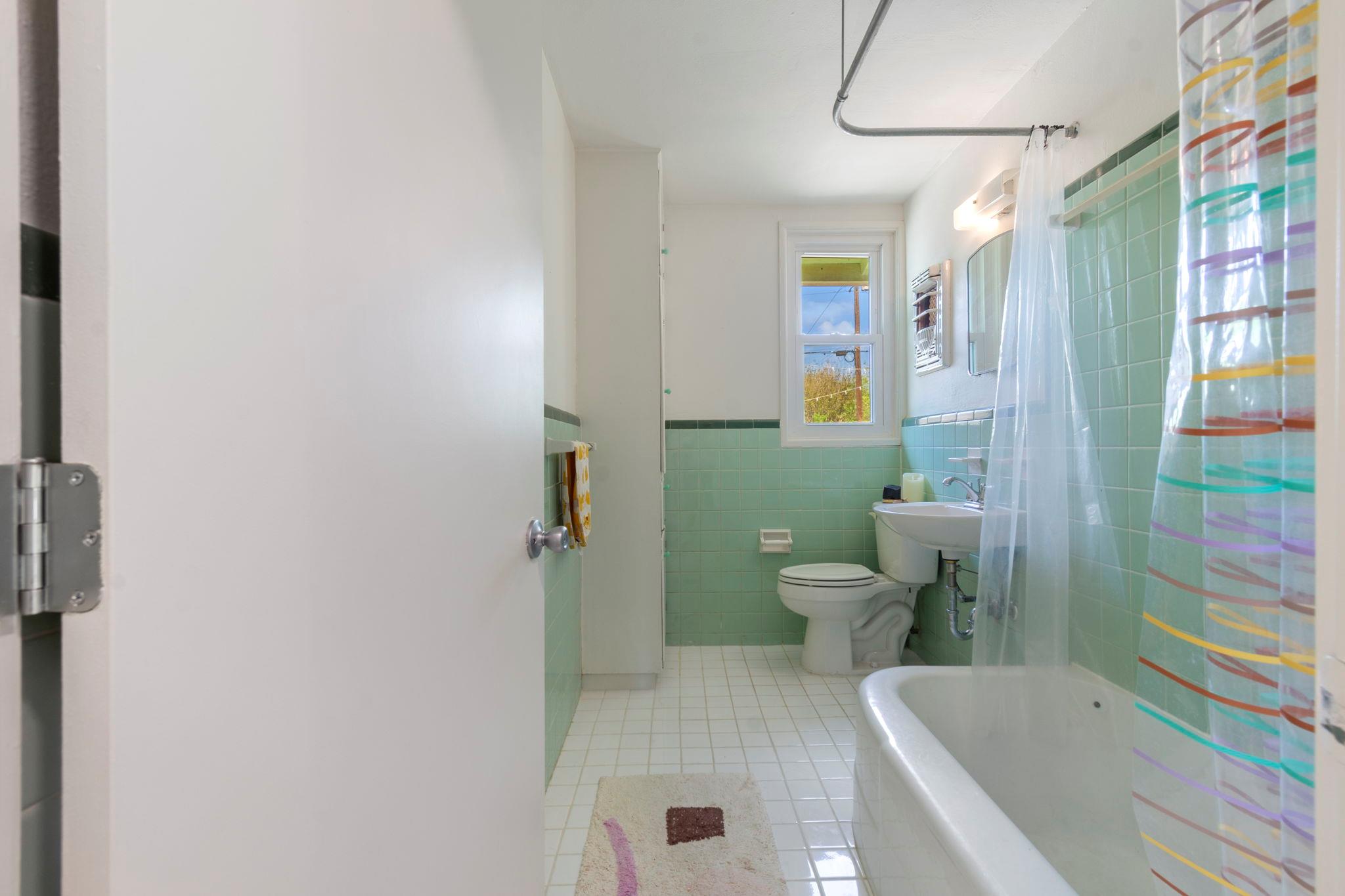 1610 Corona Dr, Austin, TX 78723