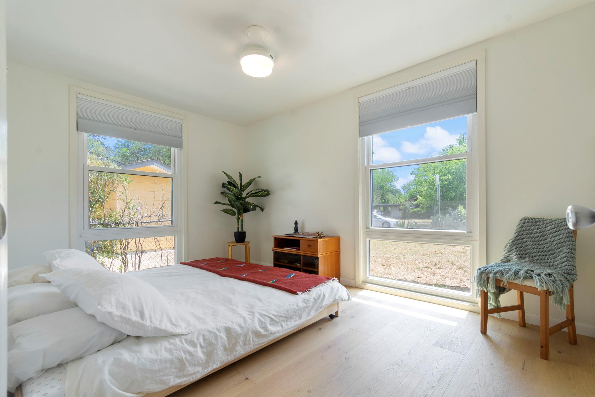 1610 Corona Dr, Austin, TX 78723