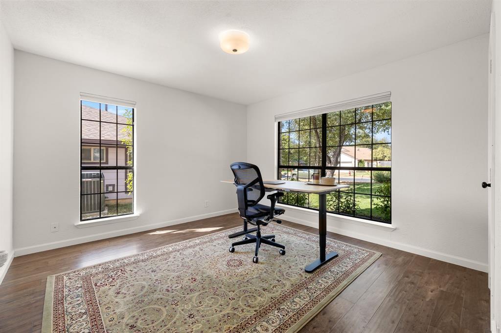 1729 Ryon Ln, Round Rock, TX 78681