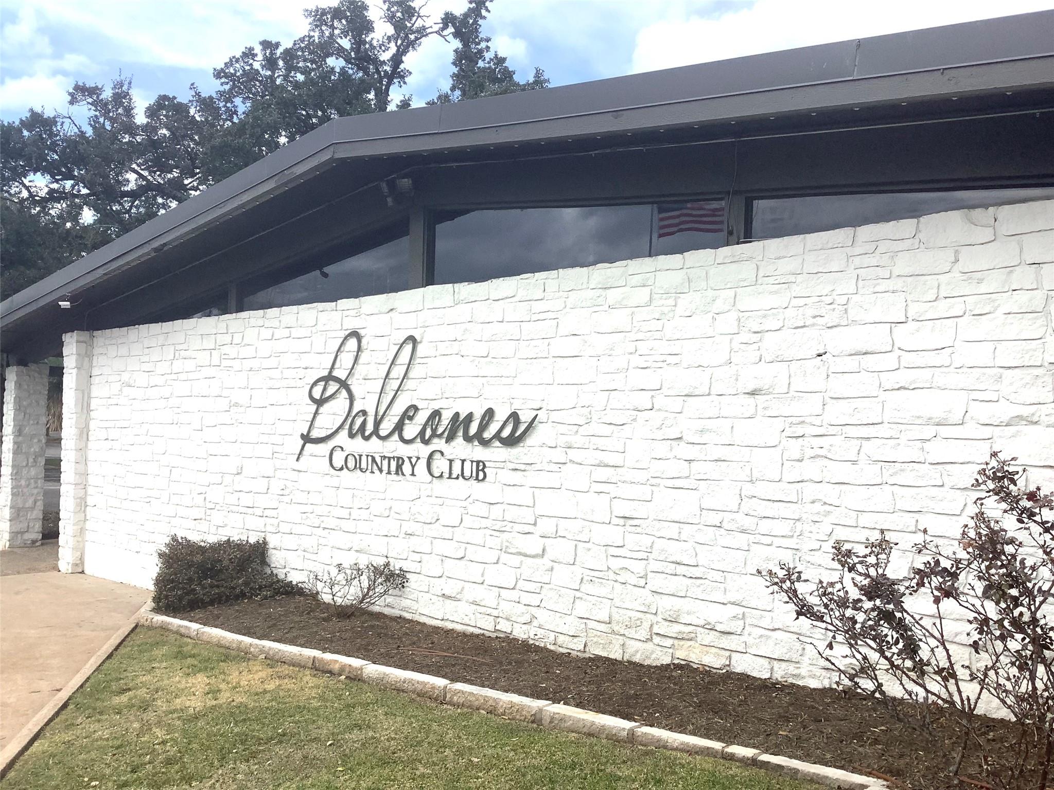 9016 Balcones Club Dr, Austin, TX 78750