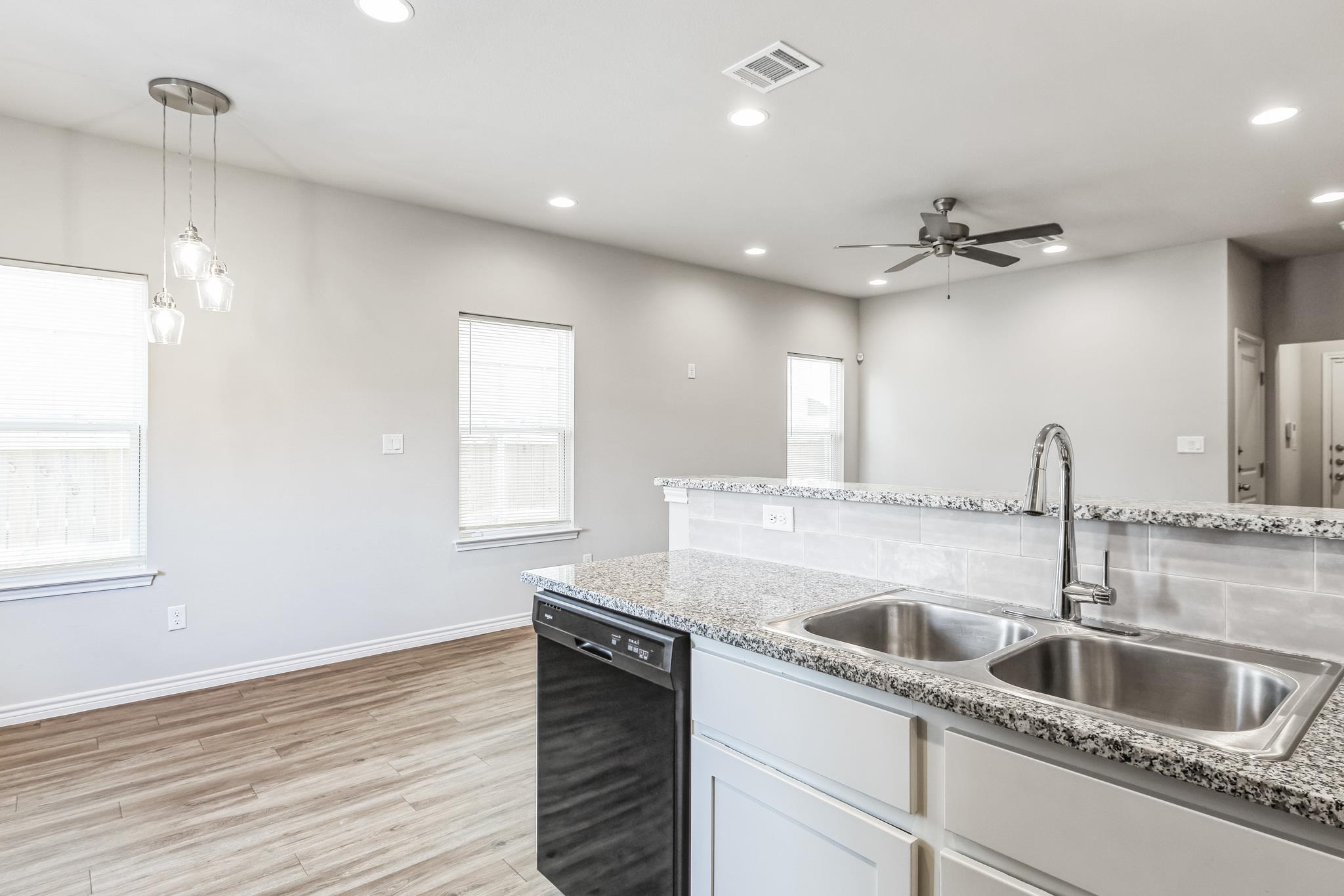 203 Peruna Dr, Marble Falls, TX 78654