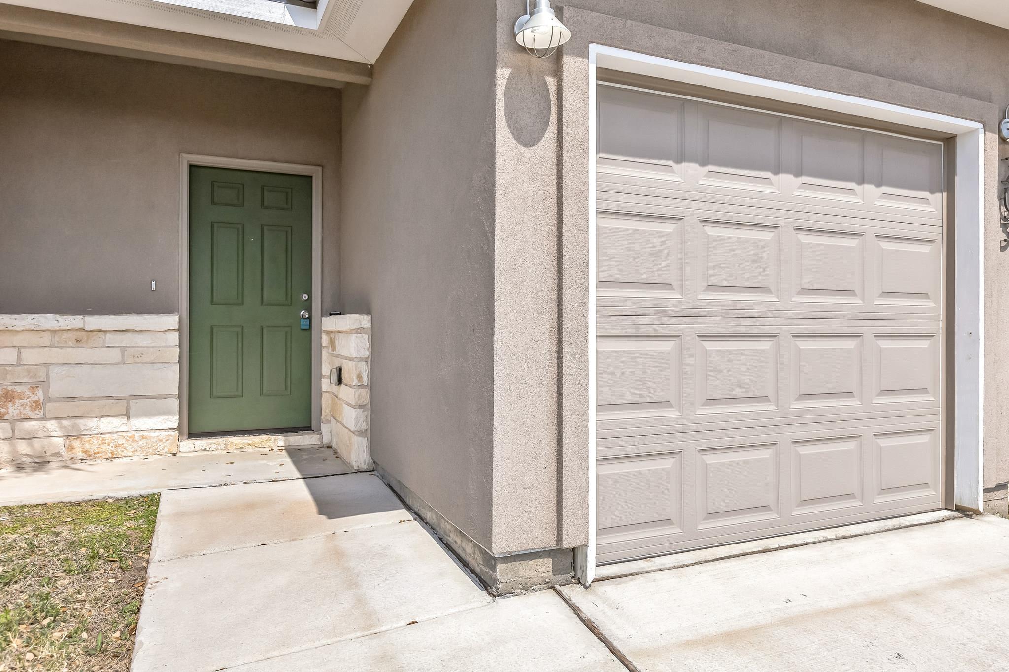 203 Peruna Dr, Marble Falls, TX 78654