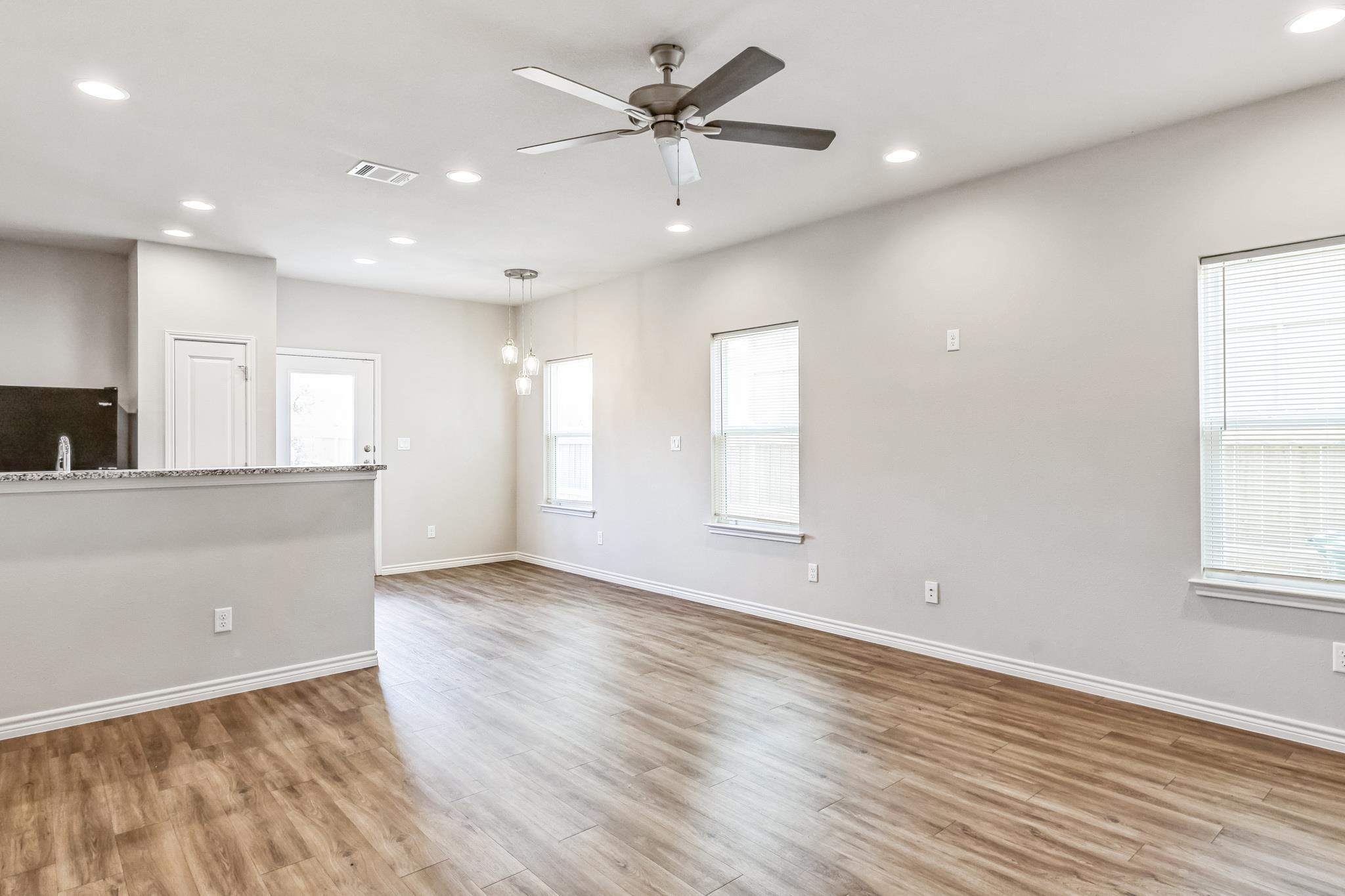 203 Peruna Dr, Marble Falls, TX 78654